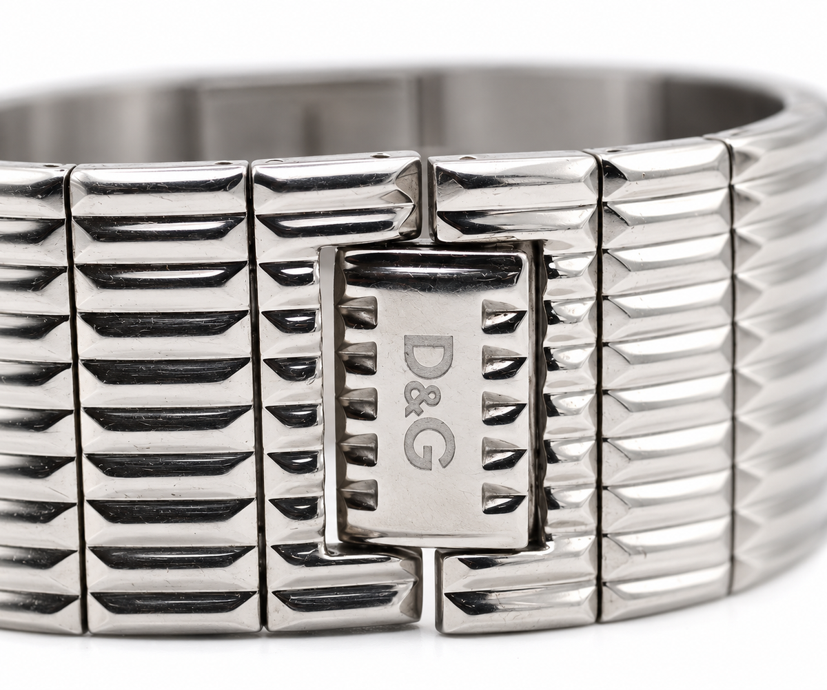 2000s D&G Grey Striped Dial Integrated Stainless Steel Bracelet Watch(1311-DG-L). LWM864
