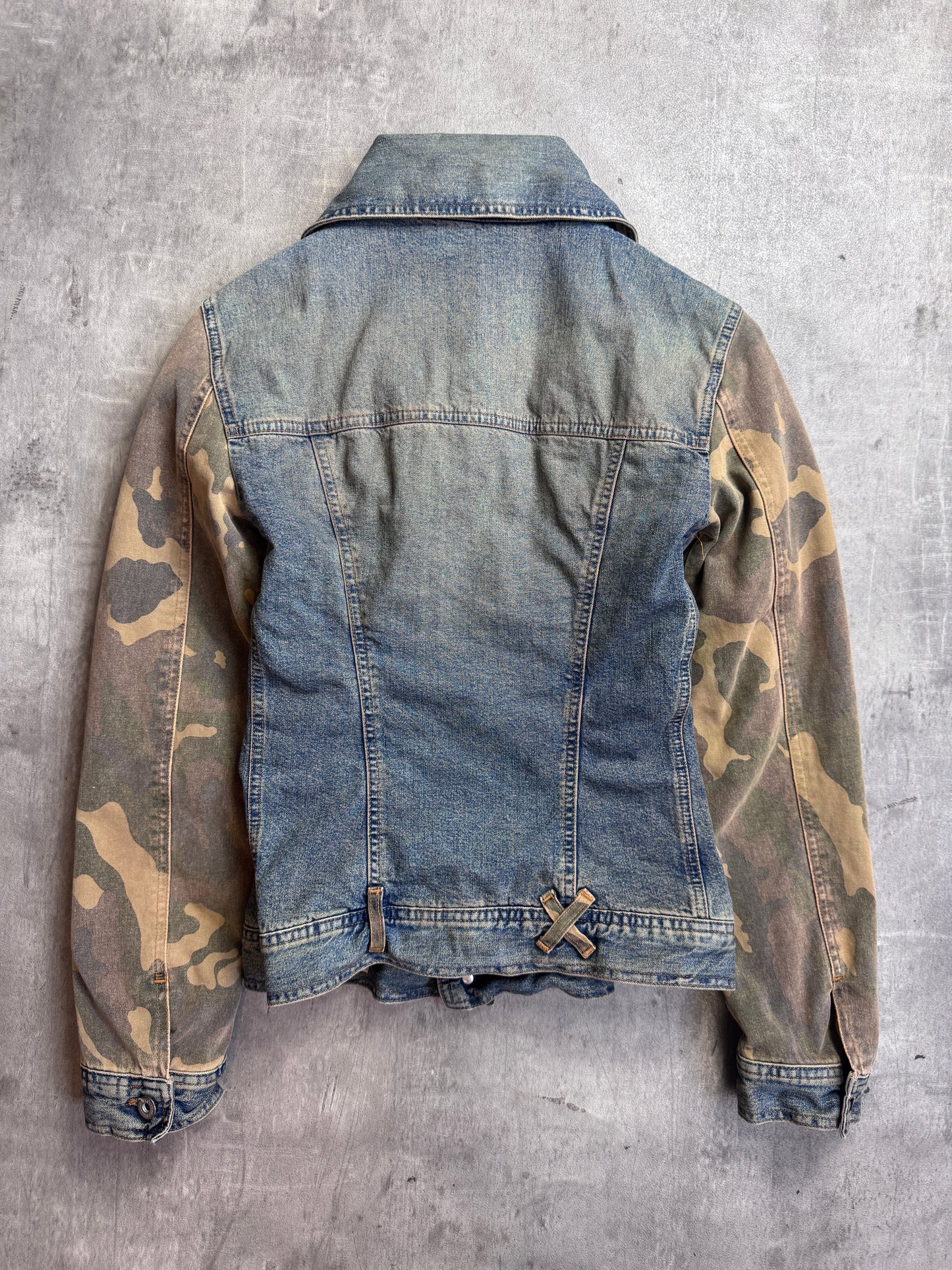 D&G Quilted Contrast Camo Sleeve Button Down Denim Jacket