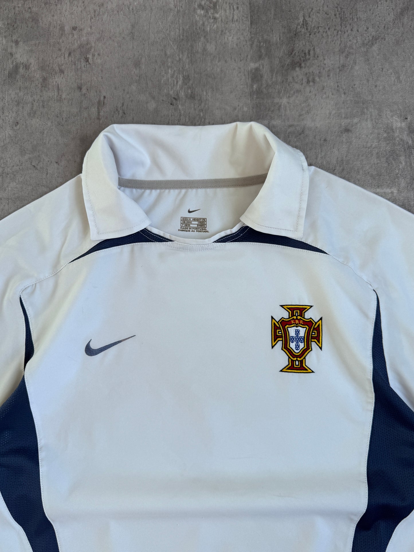 2002/04 Portugal Away Nike Football Shirt