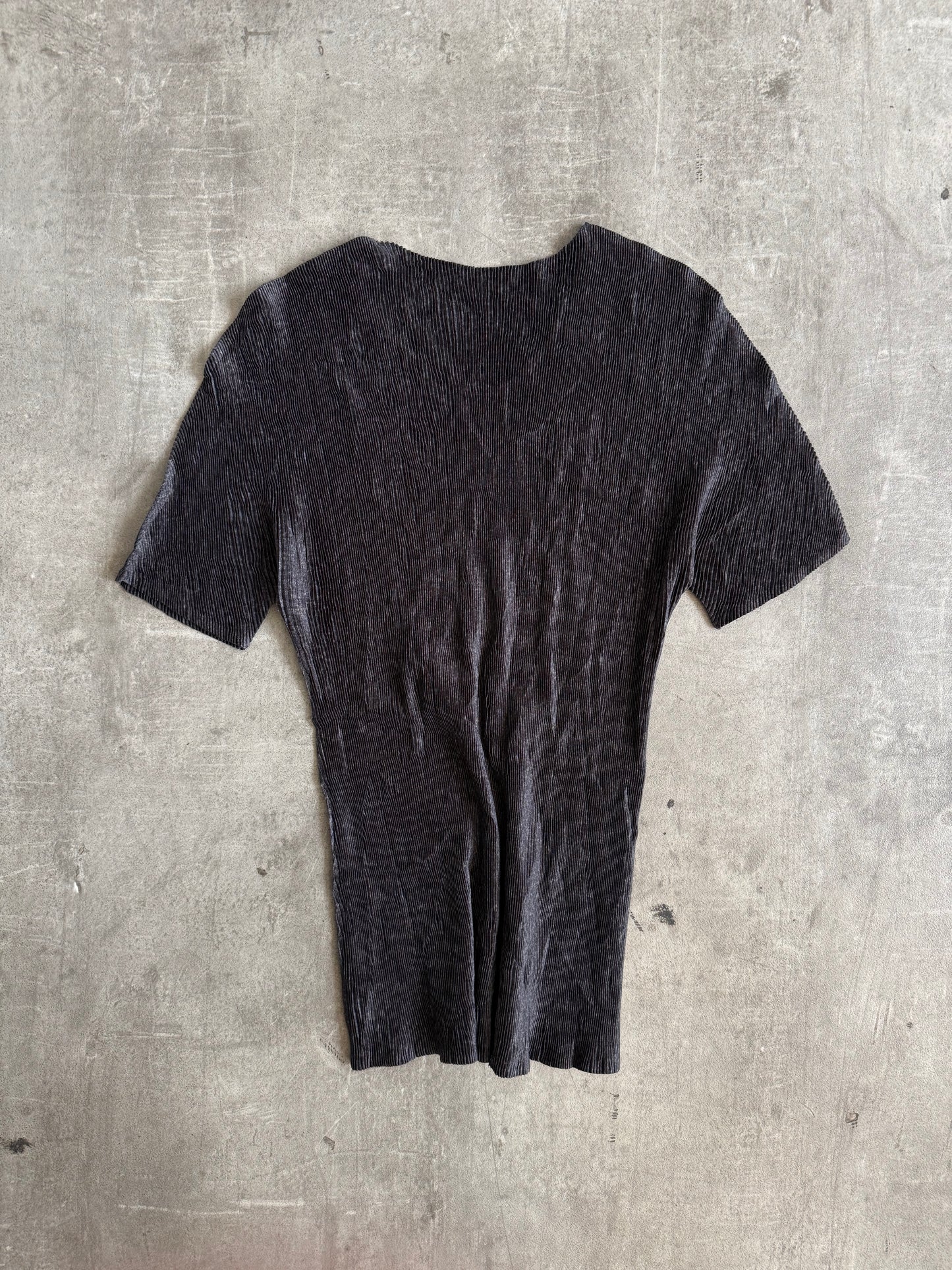 S/S 2021 Issey Miyake Pleats Please Pleated Charcoal Top