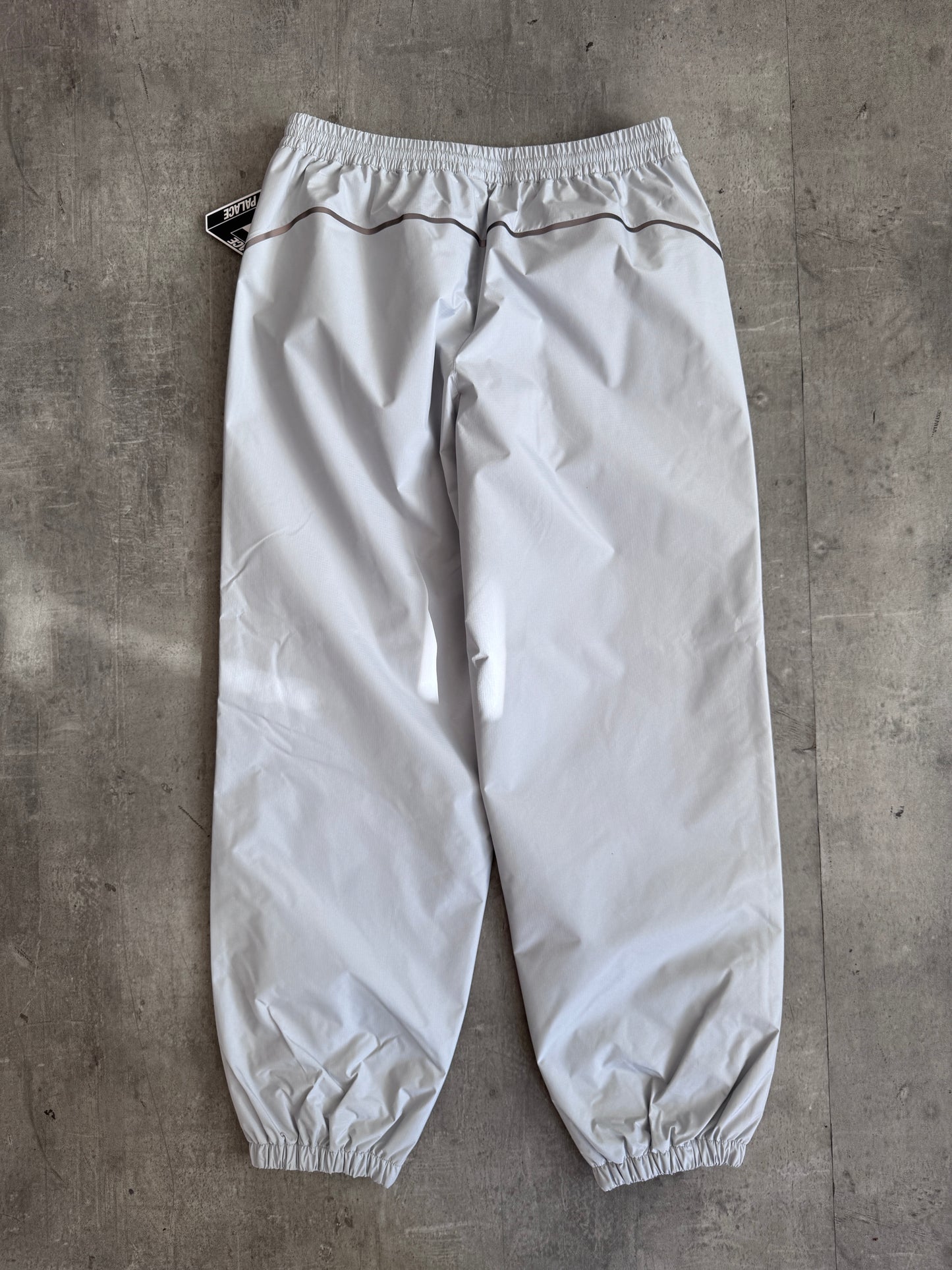 PALACE GORE-TEX WINDSTOPPER ILLUMINATOR JOGGER CLOUD