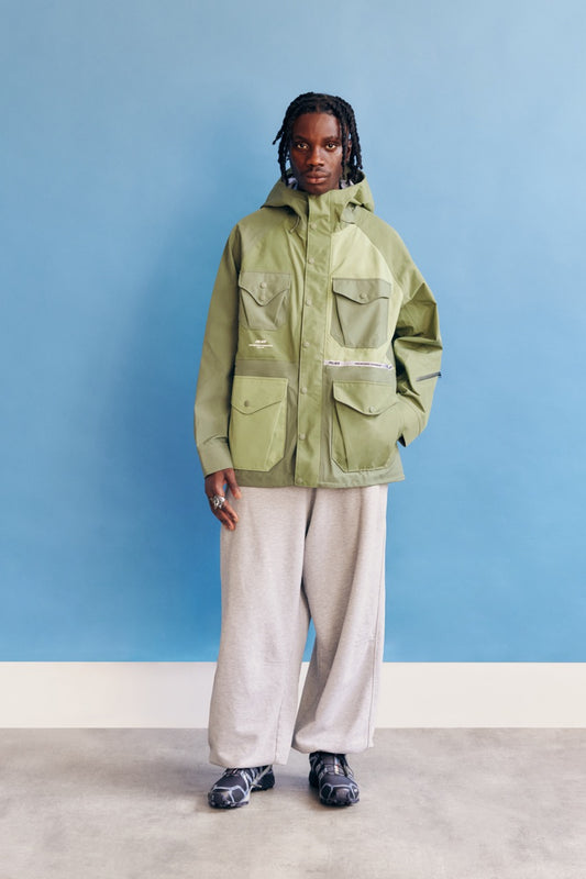 Palace Engineered Garments Gore-Tex Field Parka Olive