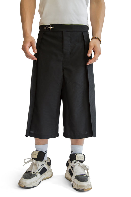 VT Rework: Black Pleated Shorts