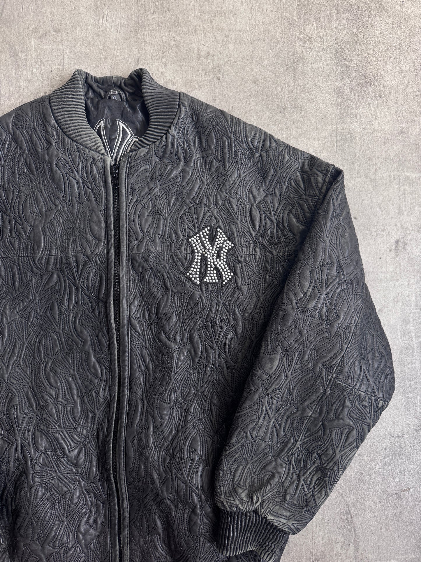 New York Yankees Diamonte Icon Black Leather Bomber Jacket