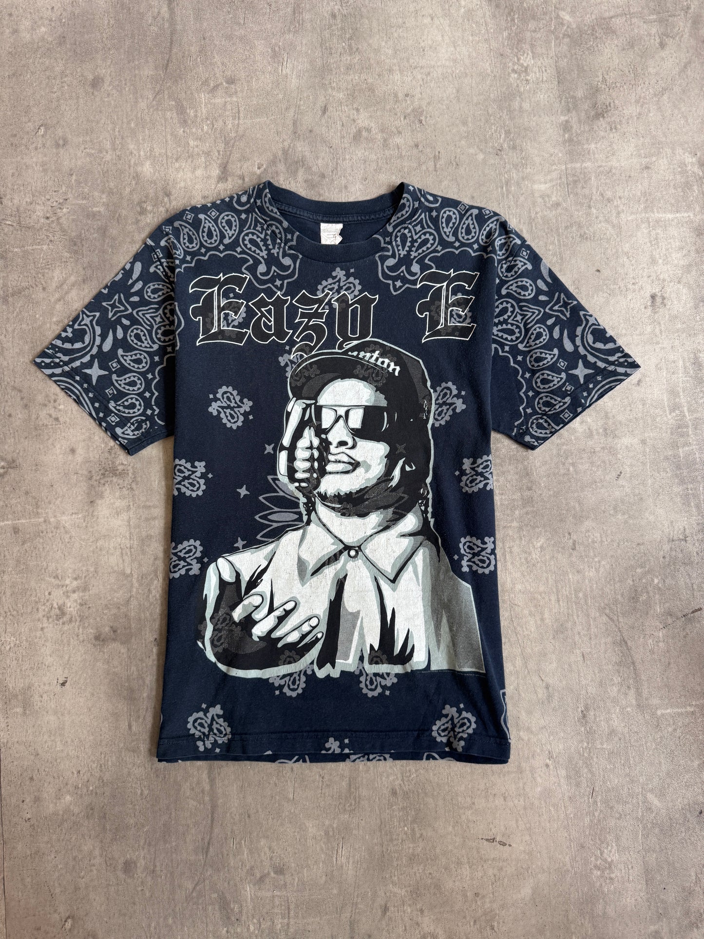 2000 Eazy E NWA Ruthless Records Allover Grenade Print Single Stitch Graphic Tee