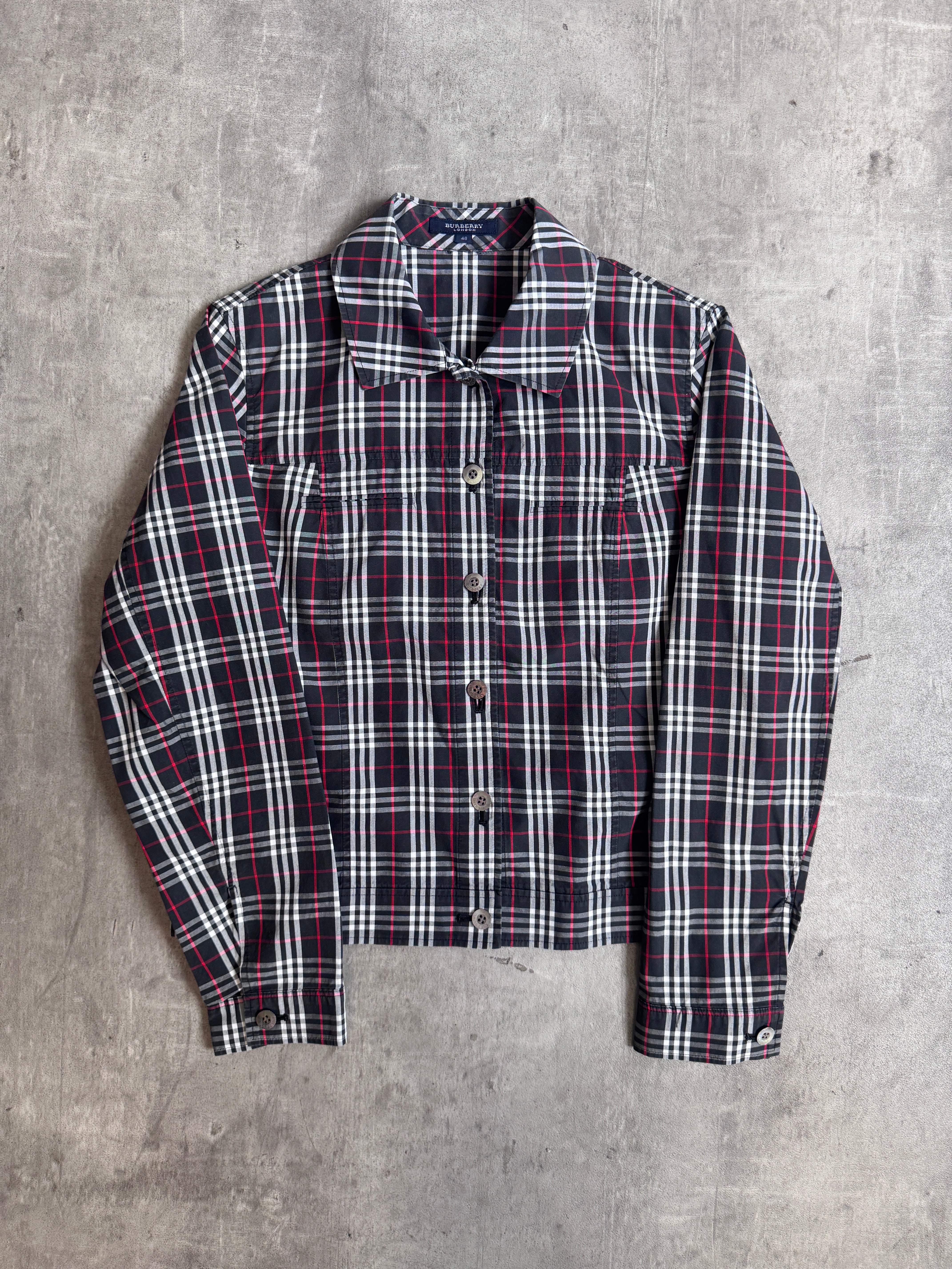 Vintage Burberry | Iconic Coats, Jackets & Shirts at Vintage Threads