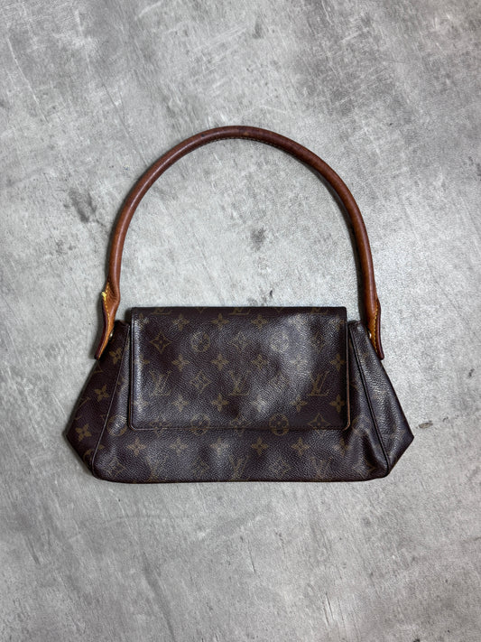 2001 Louis Vuitton Looping PM Monogram Shoulder Bag