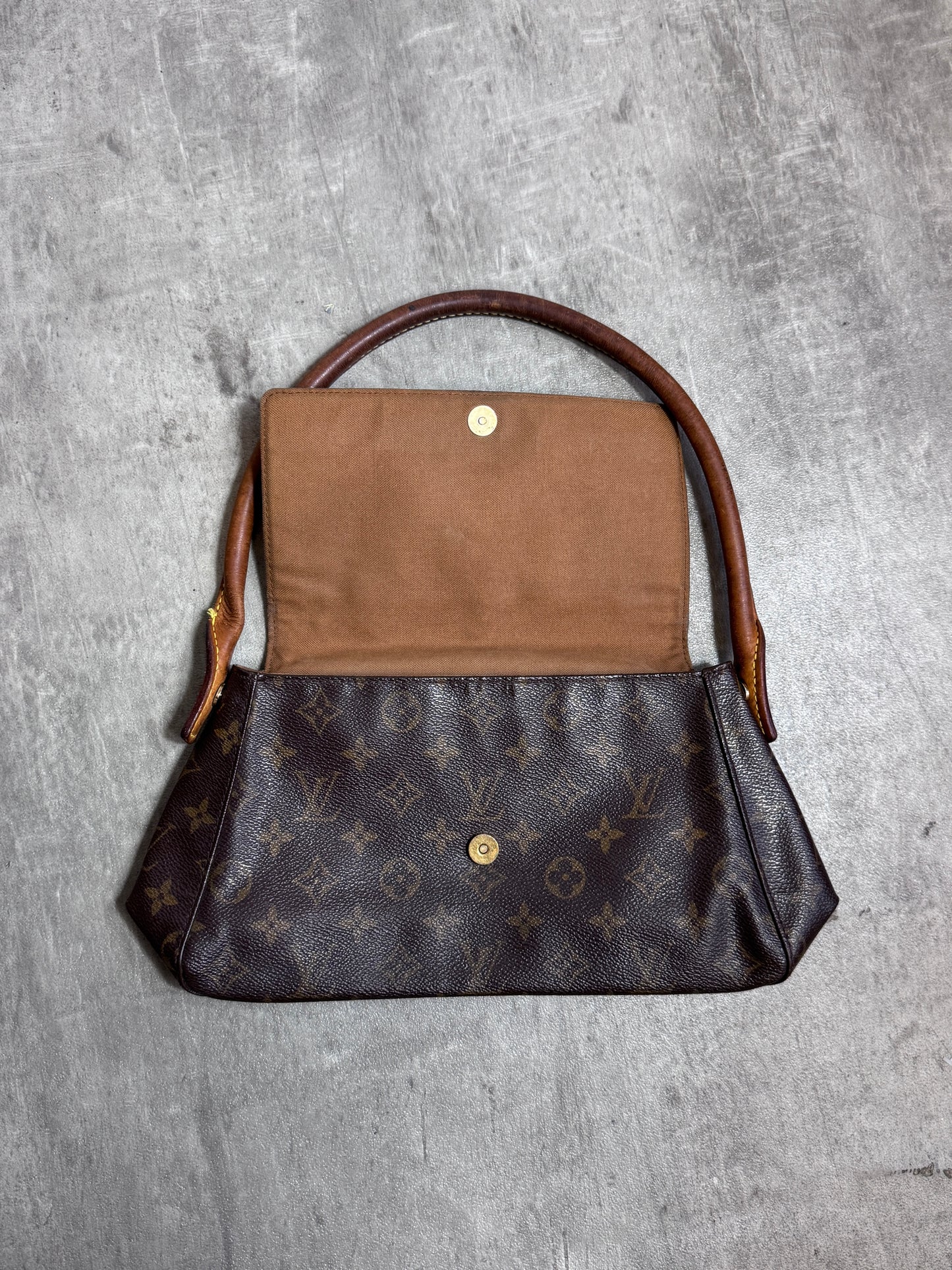 2001 Louis Vuitton Looping PM Monogram Shoulder Bag