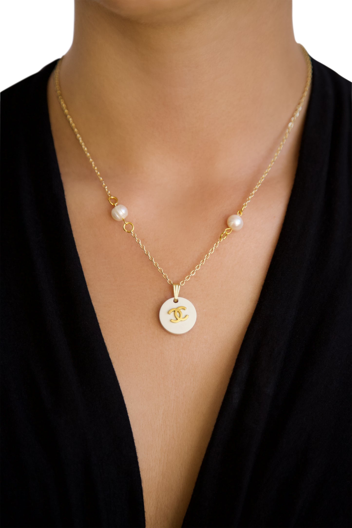 VT Rework : White Chanel Cultured Pearl Necklace