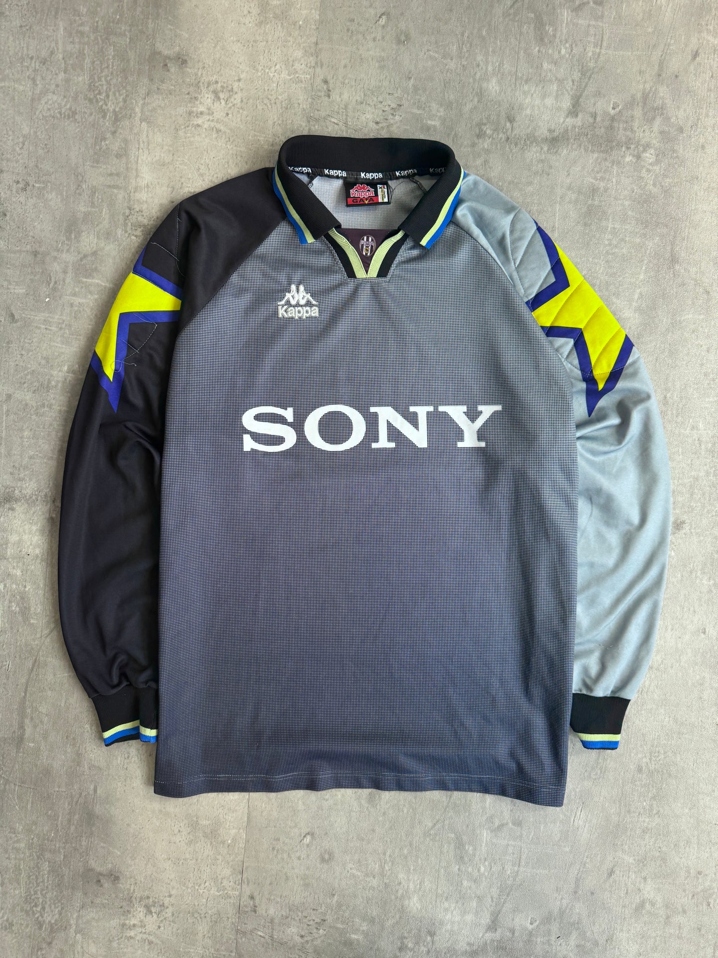 1995/97 Kappa x Juventus Home GK Shirt