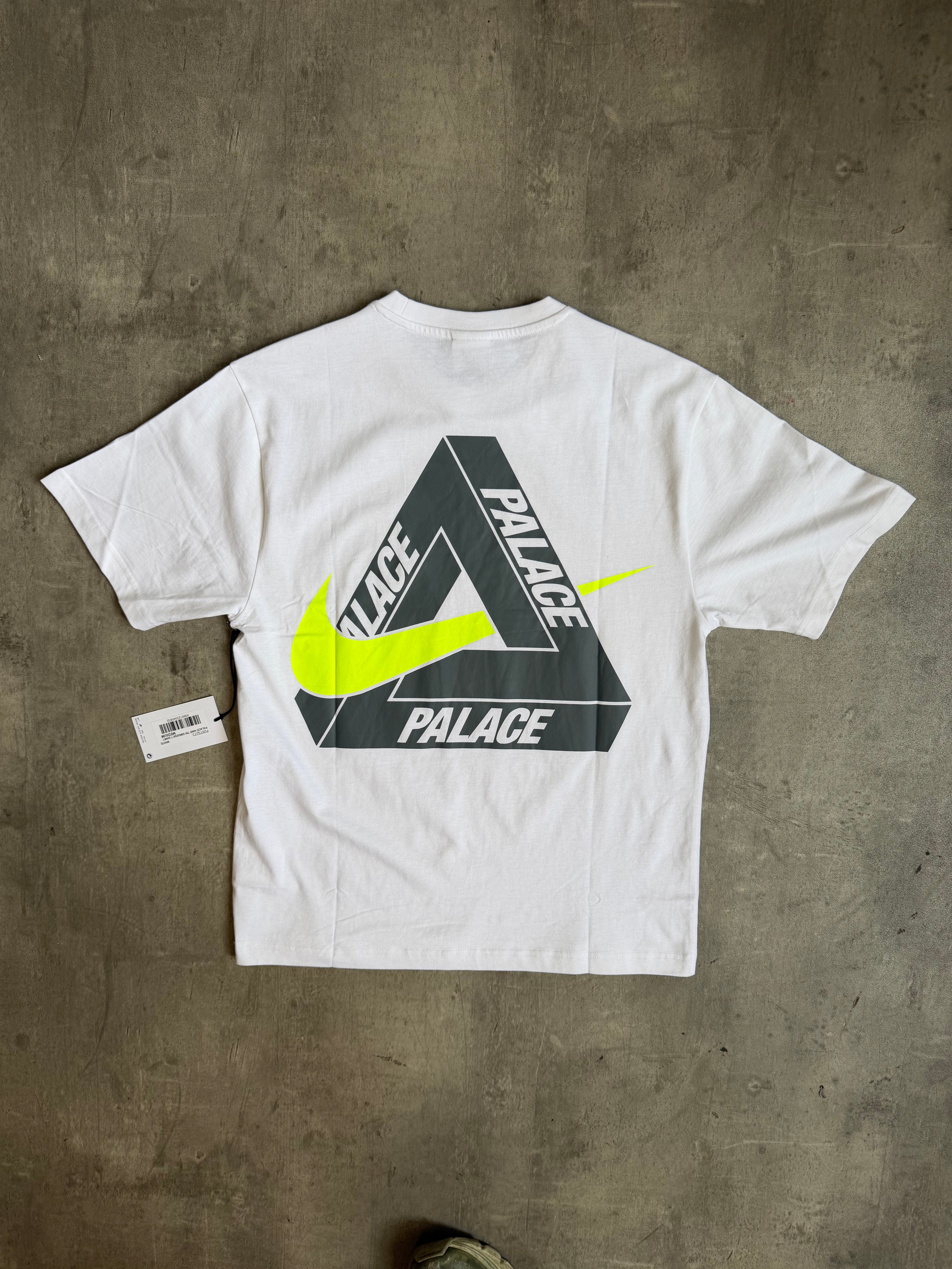 トップス PALACE x Nike Font Swoosh T Shirt White Palace x Nike T-Shirt 