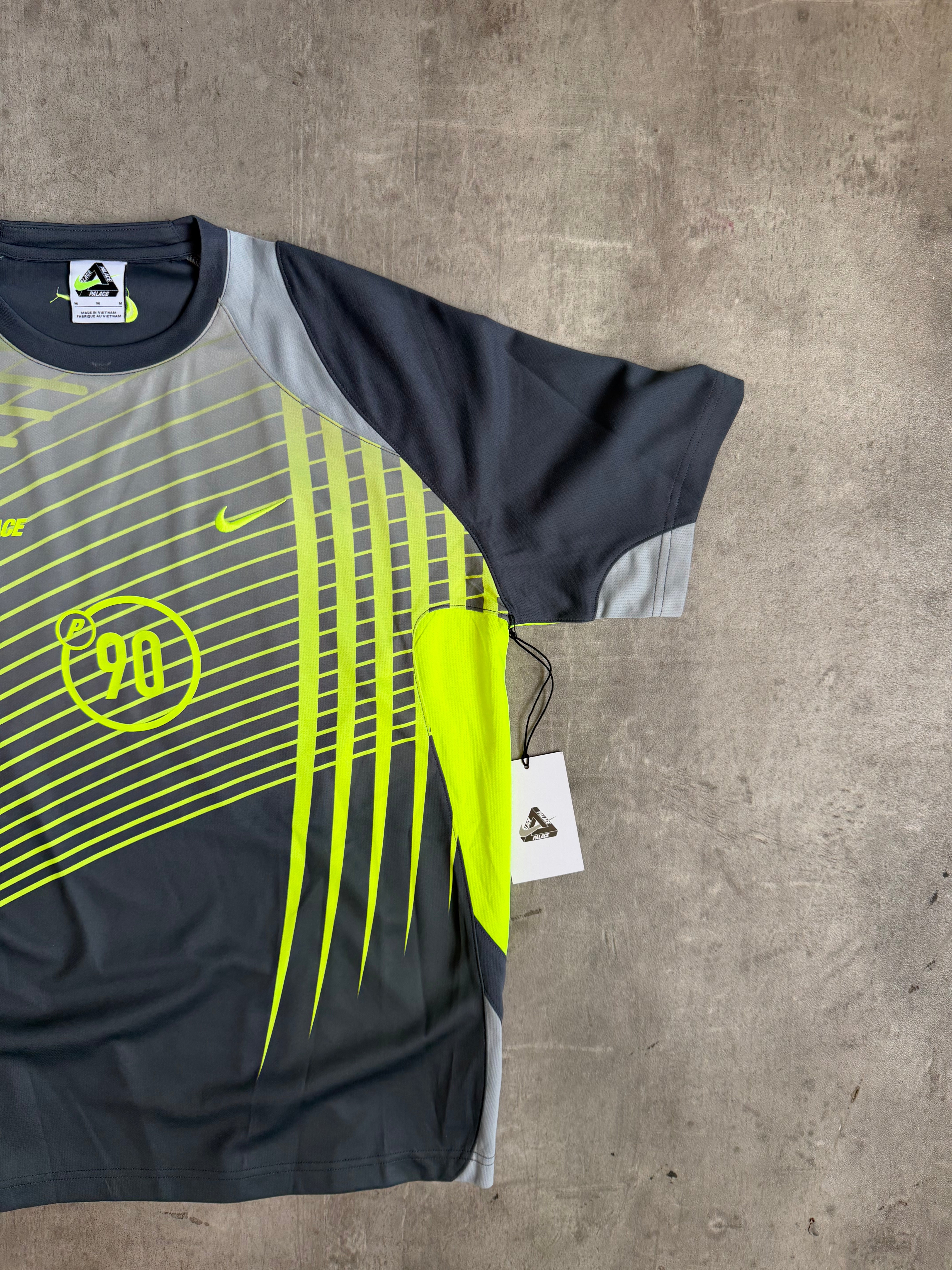 PALACE NIKE TOTAL P90 JERSEY GREY – Vintage