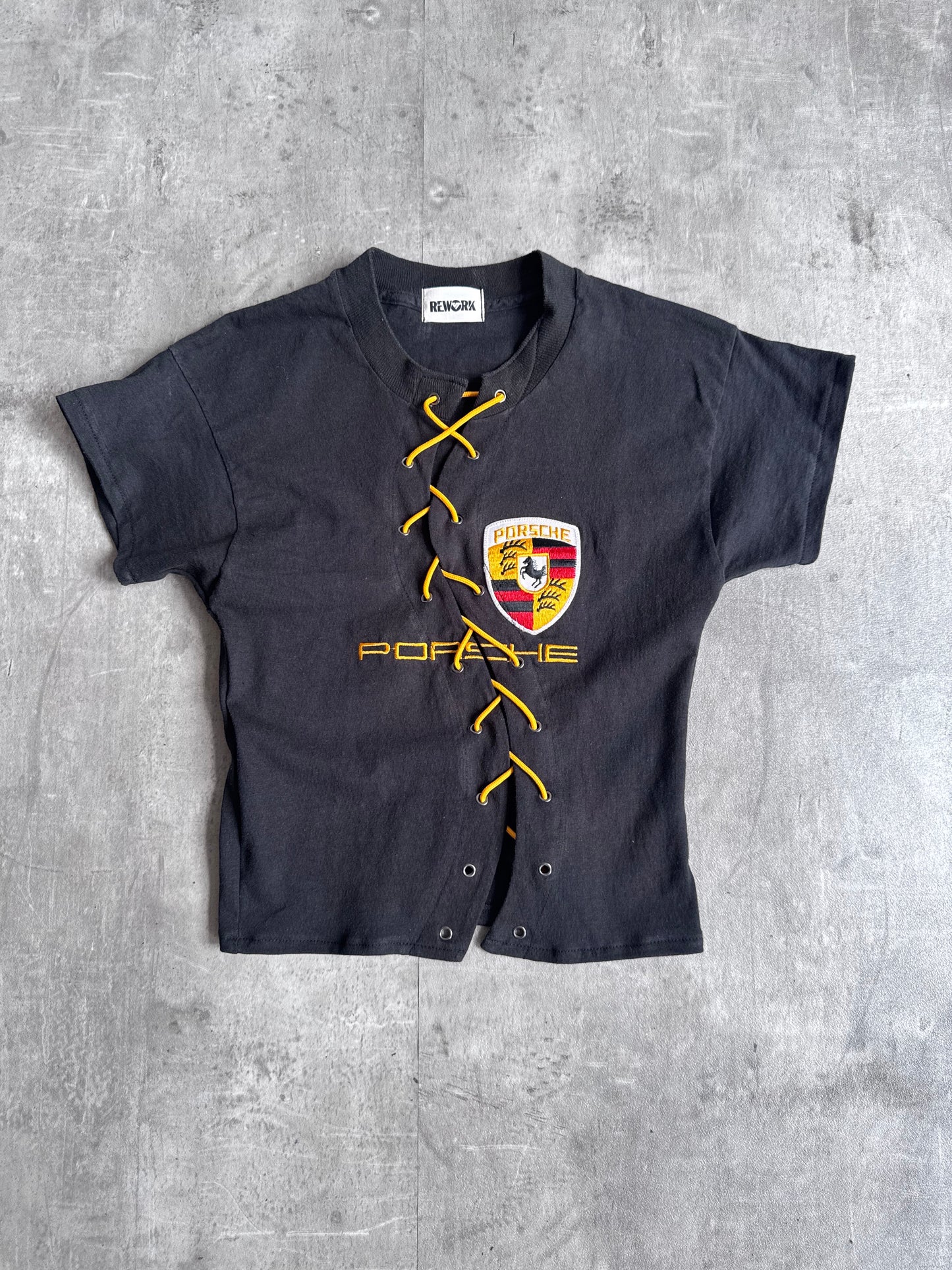 VT Rework: Porsche Black Asymmetric Closure Top