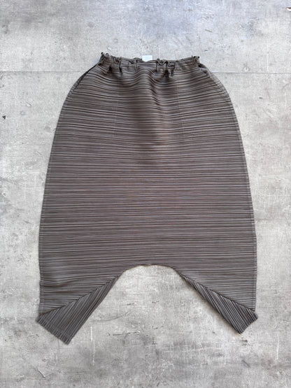 S/S 2006 Issey Miyake Pleats Please Lantern Pleated Harem Trousers FA276: SD284(01)