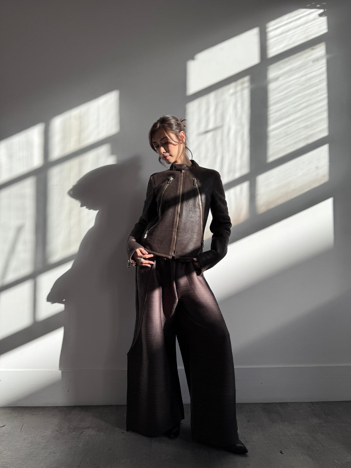 S/S 2009 Issey Miyake Pleats Please Brown Horizontal Pleated Trousers FA276: SD285(01)