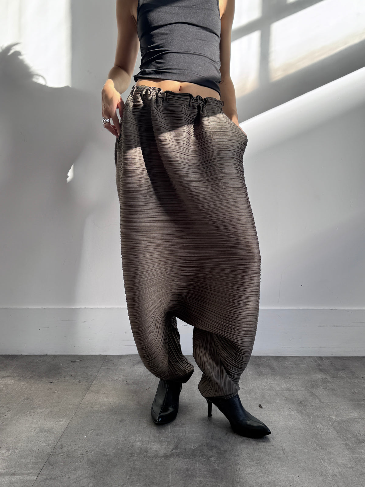 S/S 2006 Issey Miyake Pleats Please Lantern Pleated Harem Trousers FA276: SD284(01)