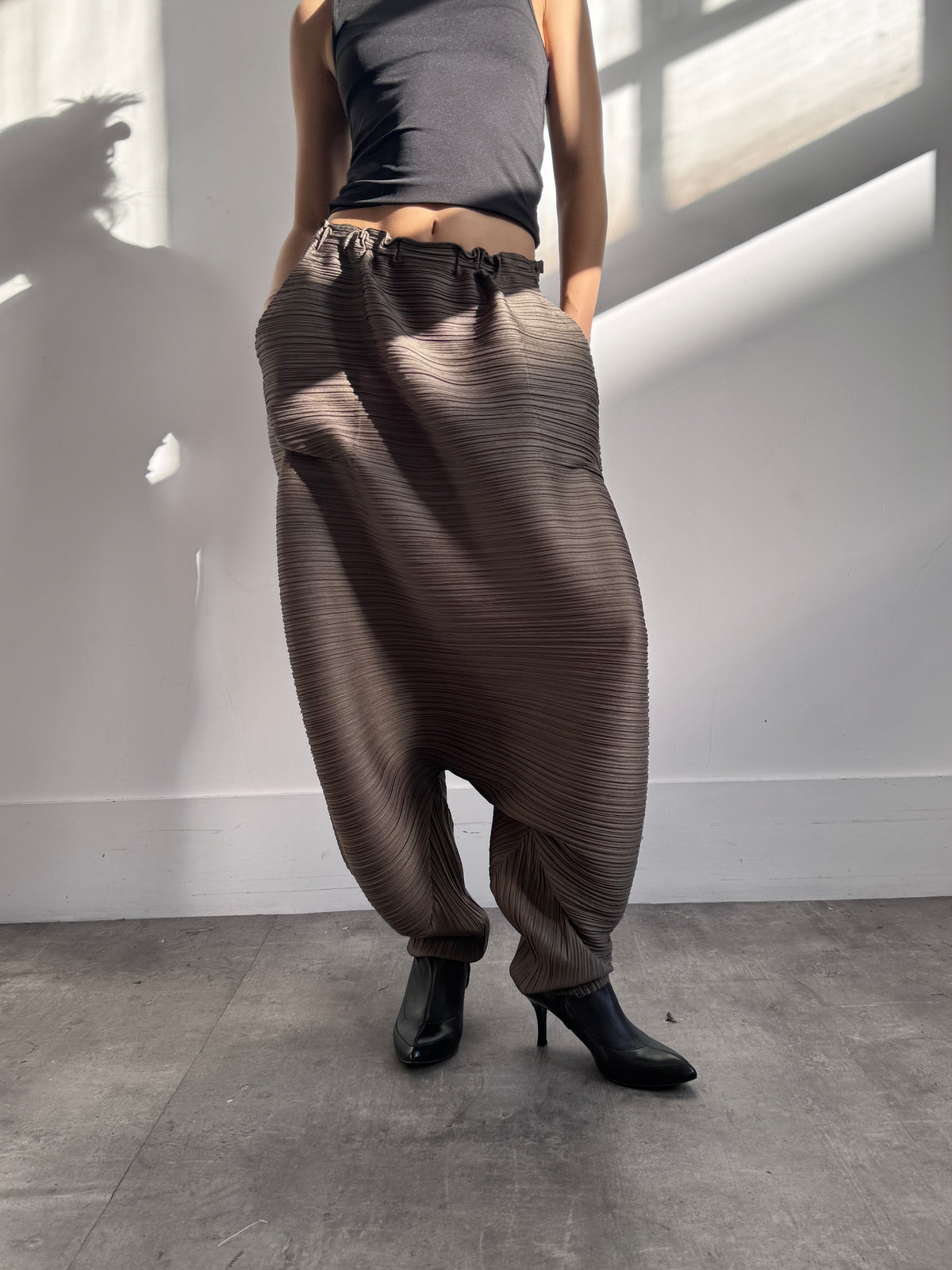 S/S 2006 Issey Miyake Pleats Please Lantern Pleated Harem Trousers FA276: SD284(01)