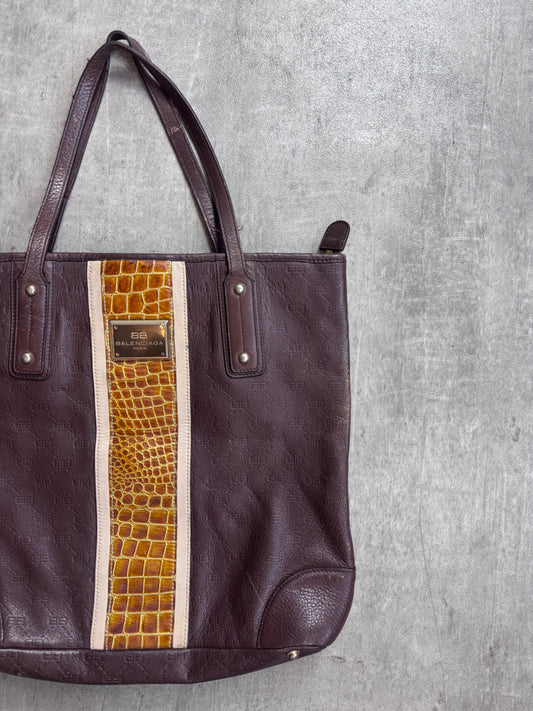 Balenciaga Logo Embossed Leather Shoulder Bag