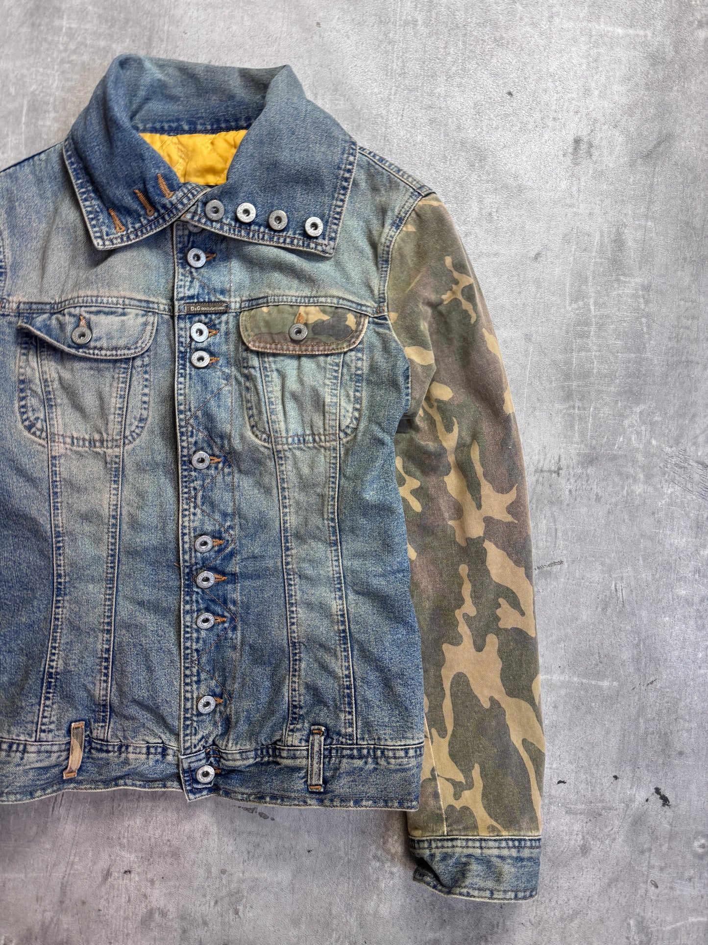 D&G Quilted Contrast Camo Sleeve Button Down Denim Jacket