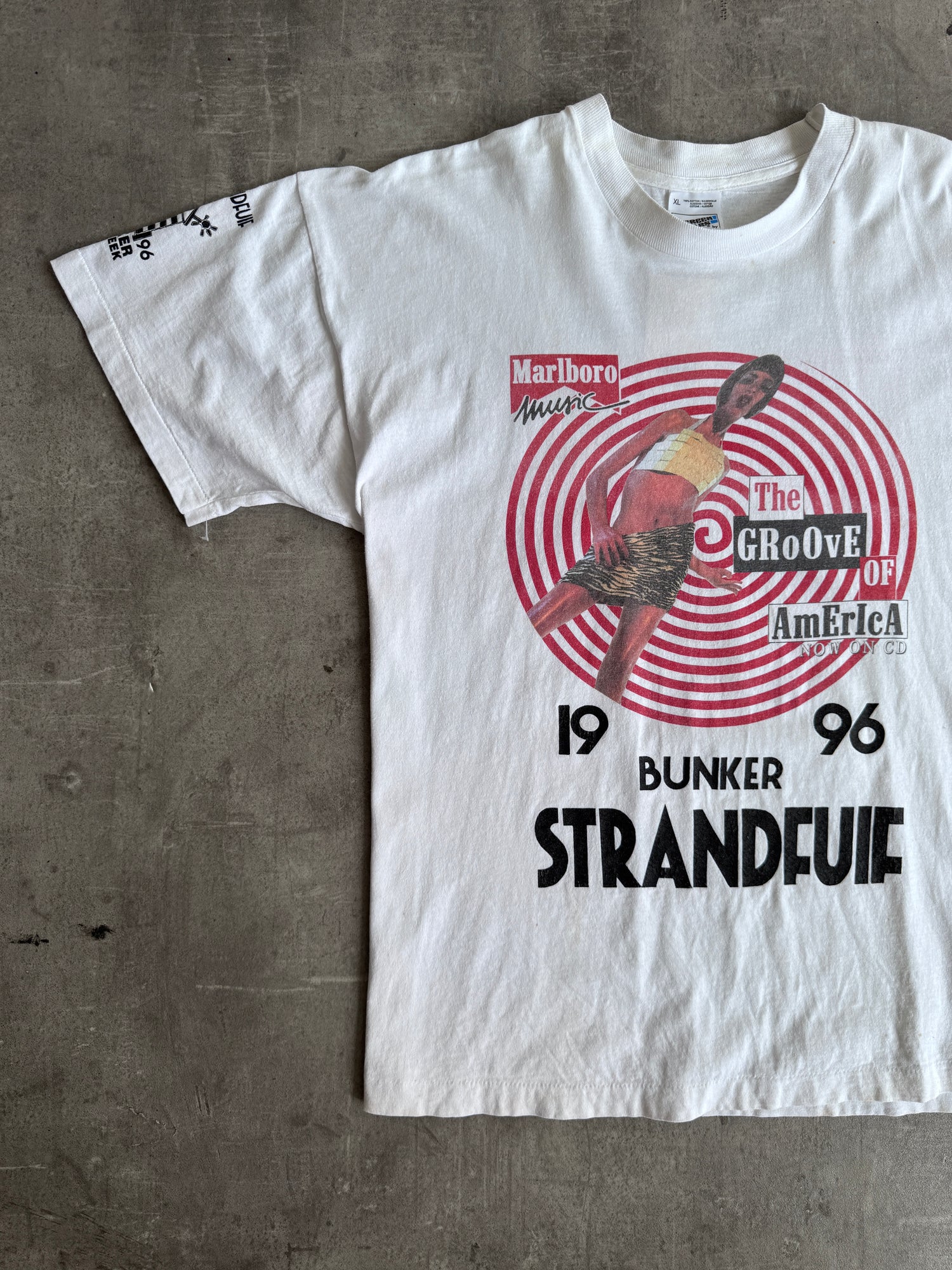 1990's Single Stitch Marlboro 'The Groove Of America" Graphic Tee