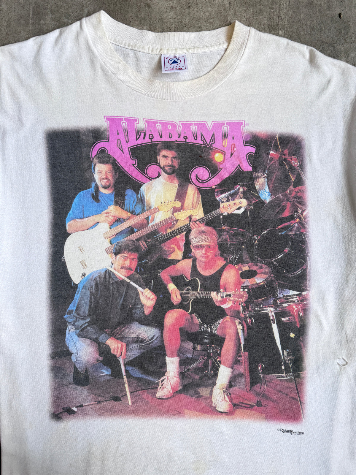 1995 Alabama Tour Group Photo Single Stitch Tee