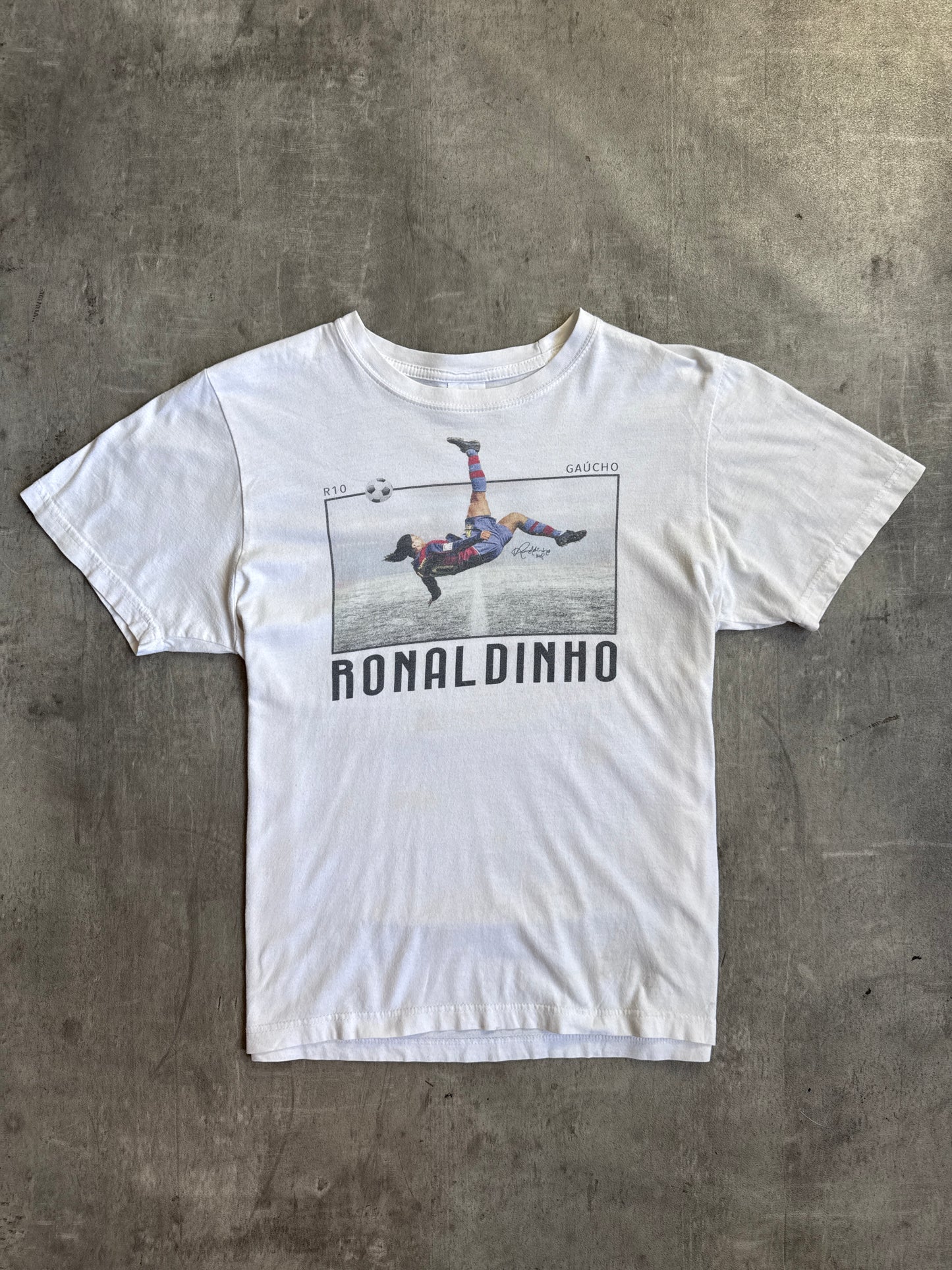 2000's Ronaldhino R10 Graphic Tee