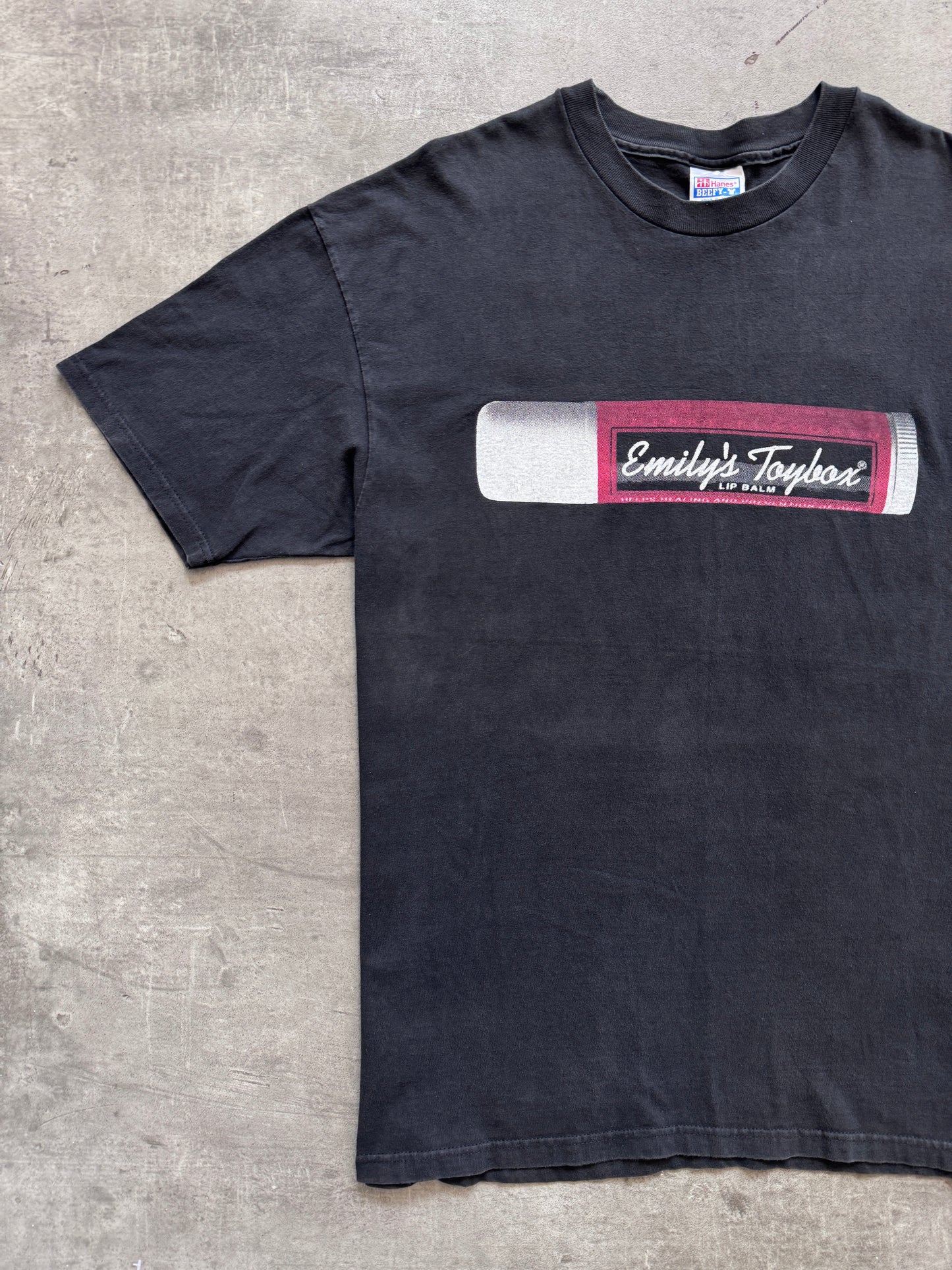 2000s Emily's Toy Box "CHAPSTICK" Back Print Graphic Tee