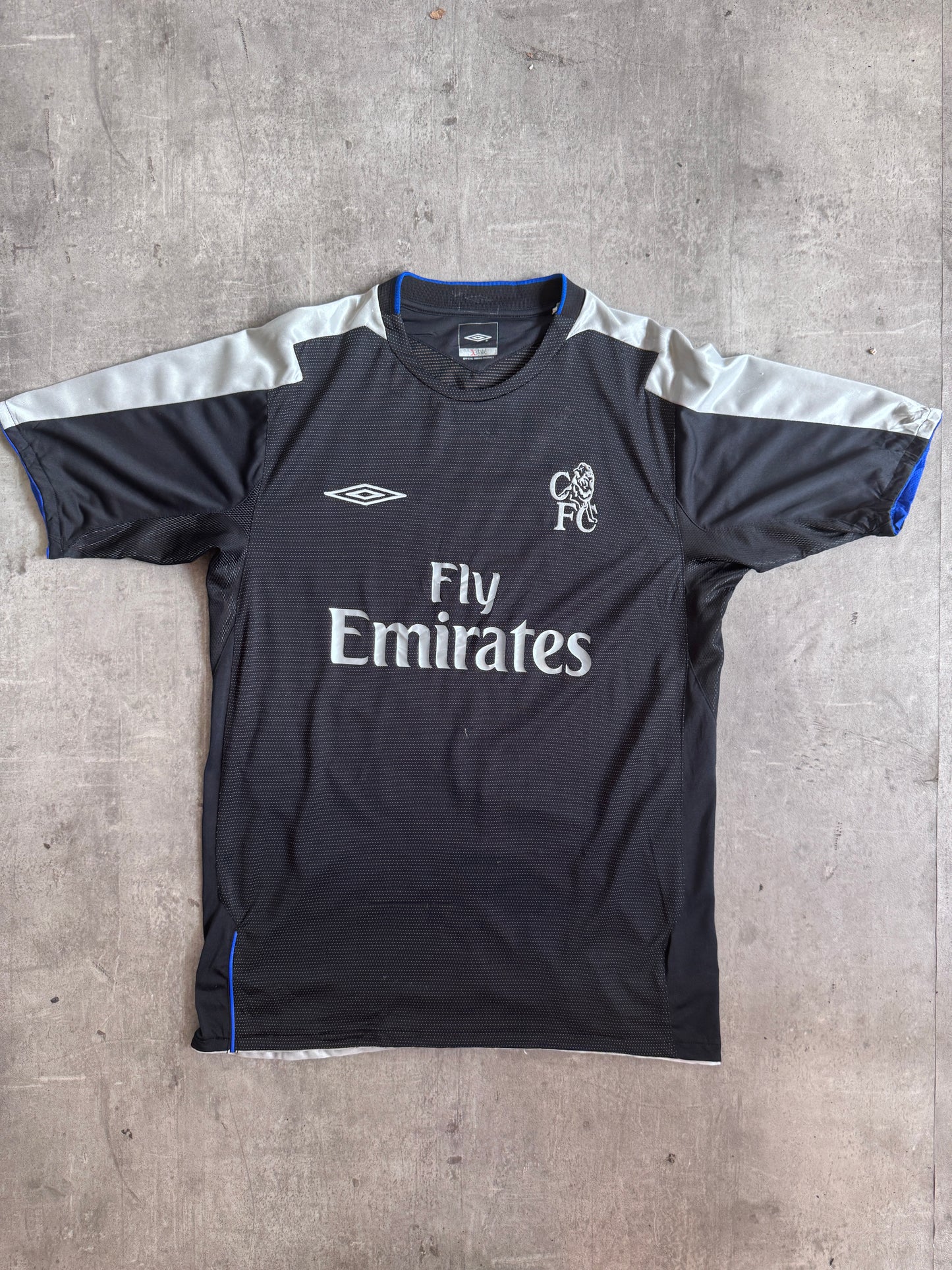 2004-05 Chelsea "Lampard 8" FC Umbro Away Football Shirt
