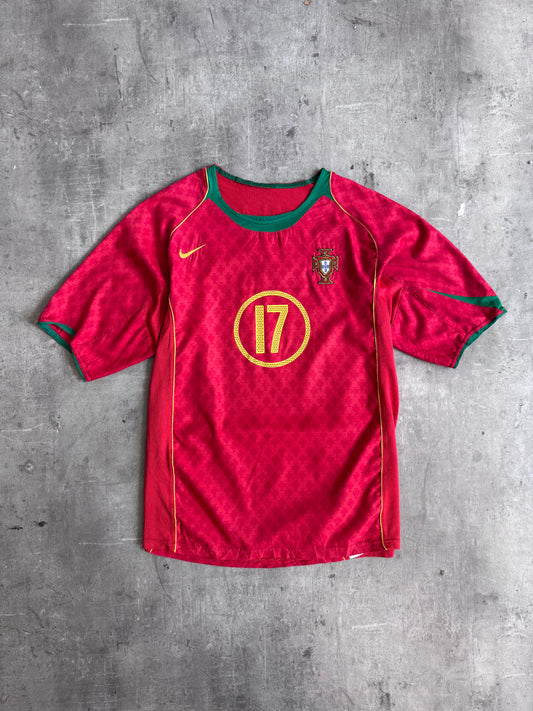 2004 Portugal x Nike "Ronaldo 17" Football Shirt