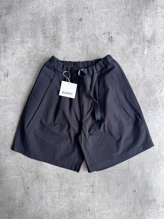 Kappy Korea Two Tuck Pleated Wide Half Pants - Black