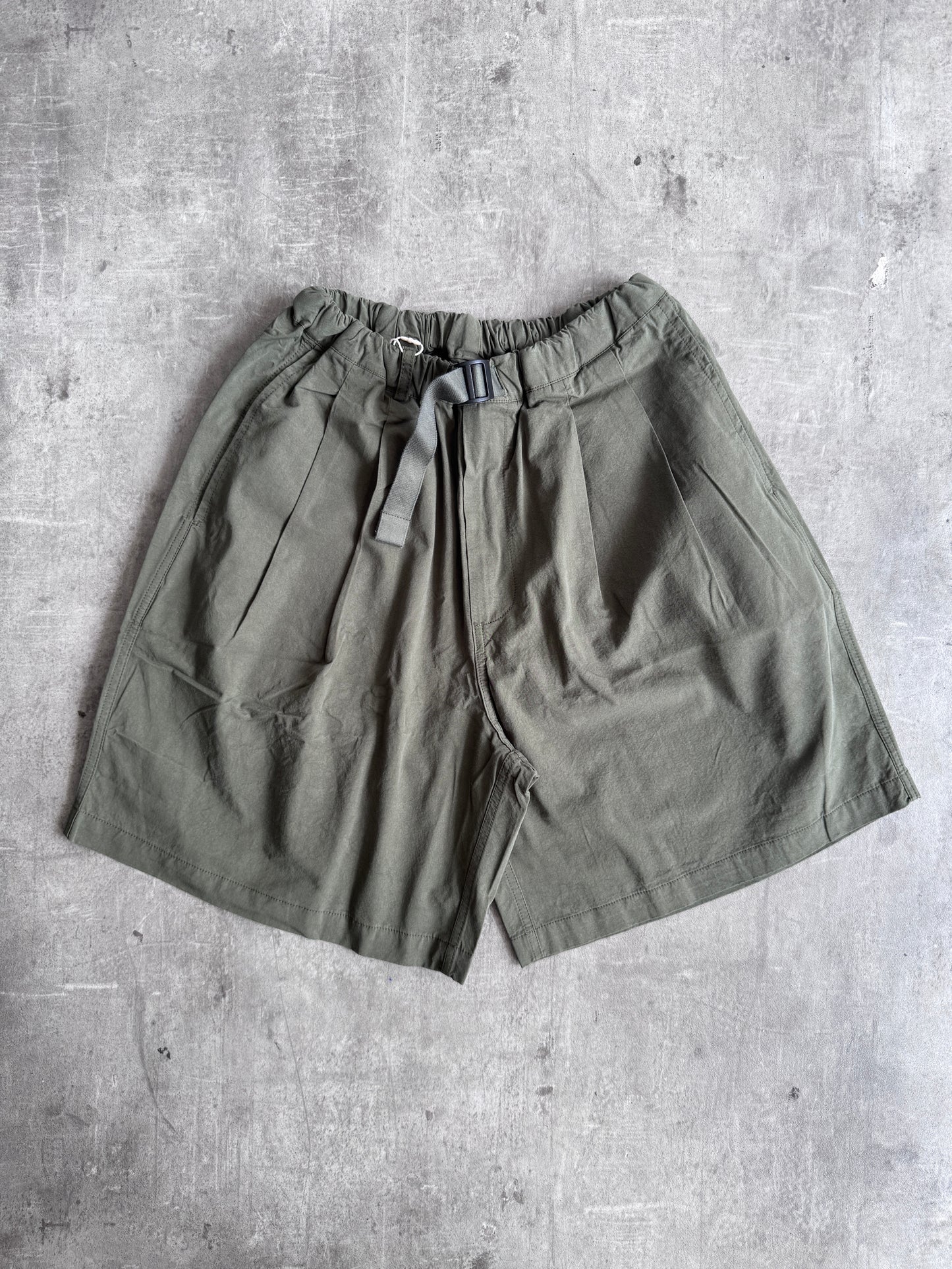 Kappy Korea Two Tuck Pleated Wide Half Pants - Khaki