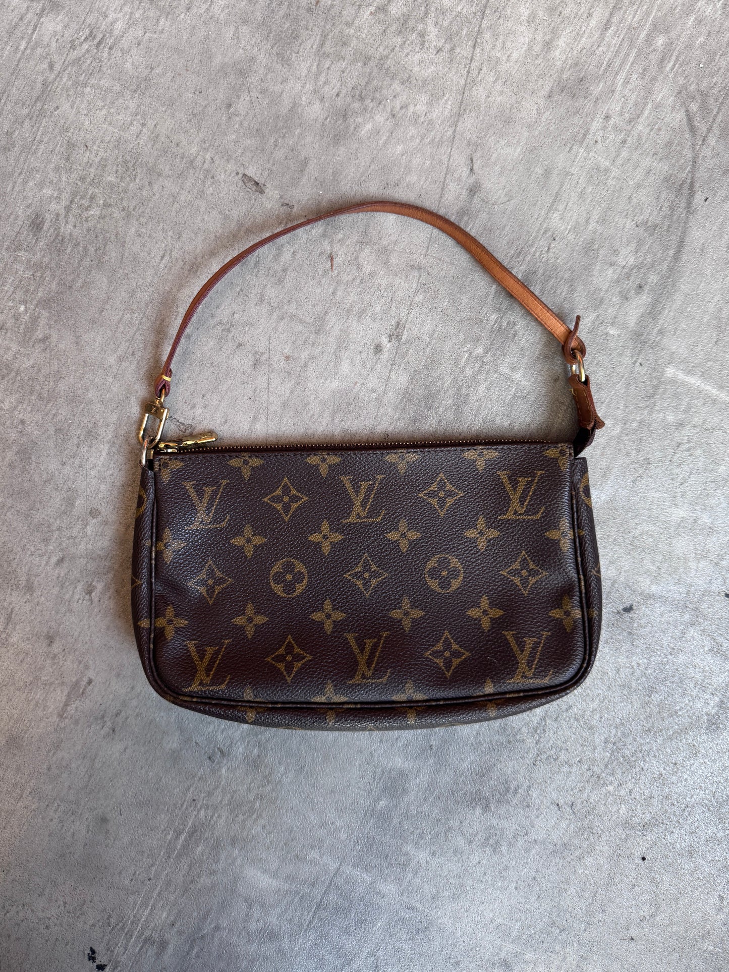 Louis Vuitton Monogram Pouchette
