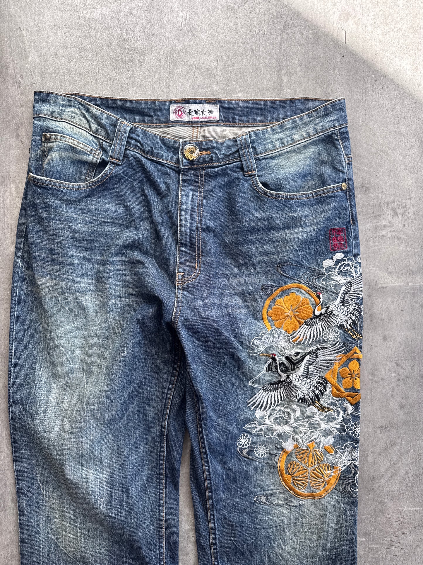 Vintage J950 Crane Embroidered Jeans