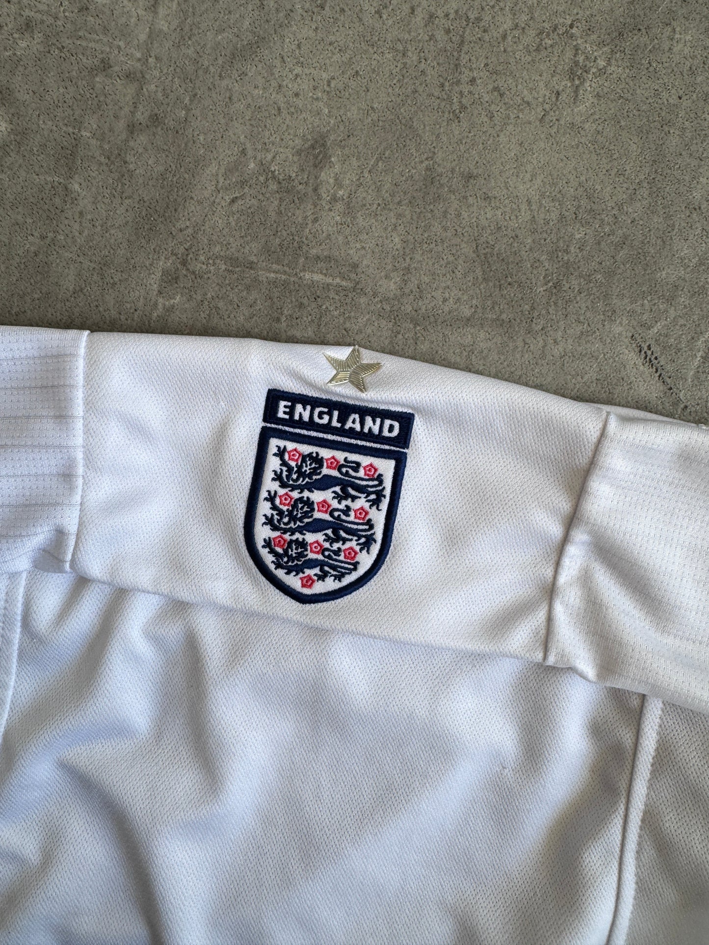 VT Rework: England Off Shoulder Cropped Bardot Top