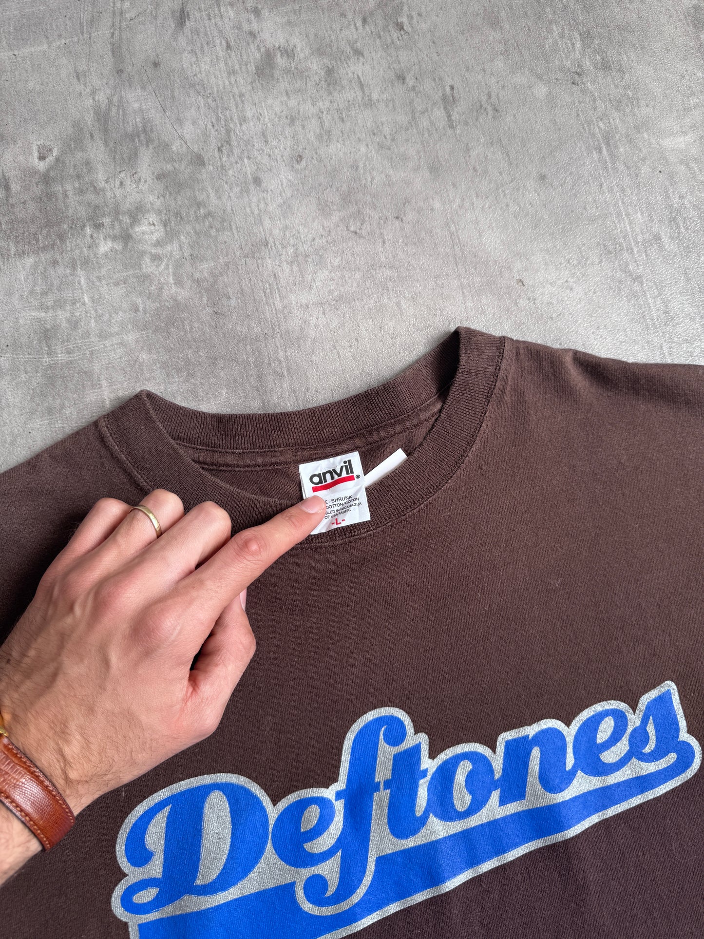 2005 Deftones Brown Graphic Tee