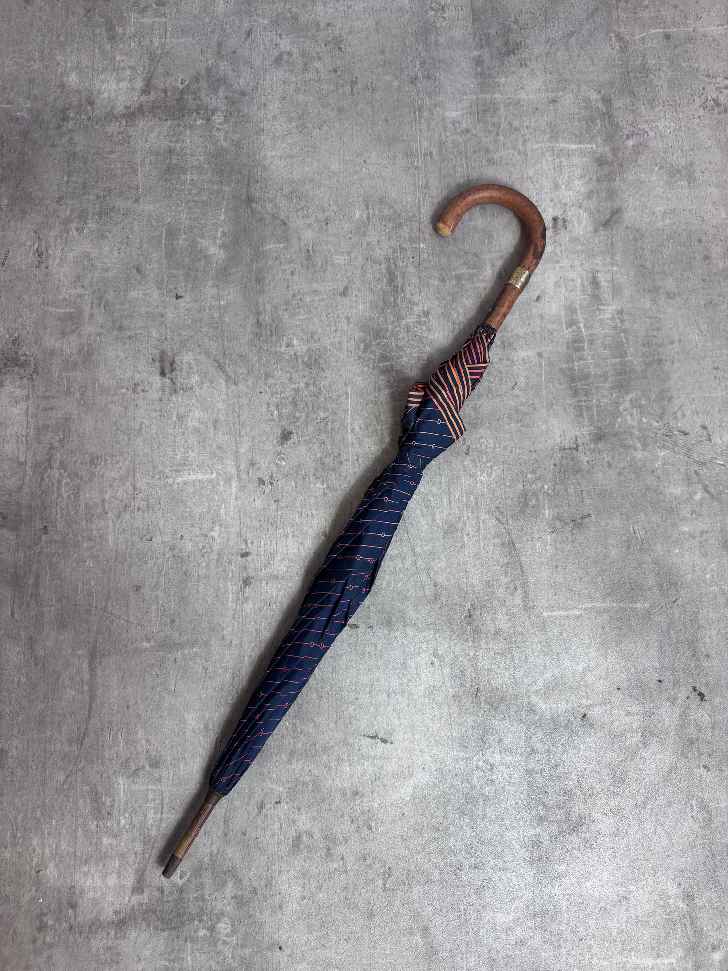 Gucci 1980 Orange Monogram Print Wooden Handle Full Umbrella