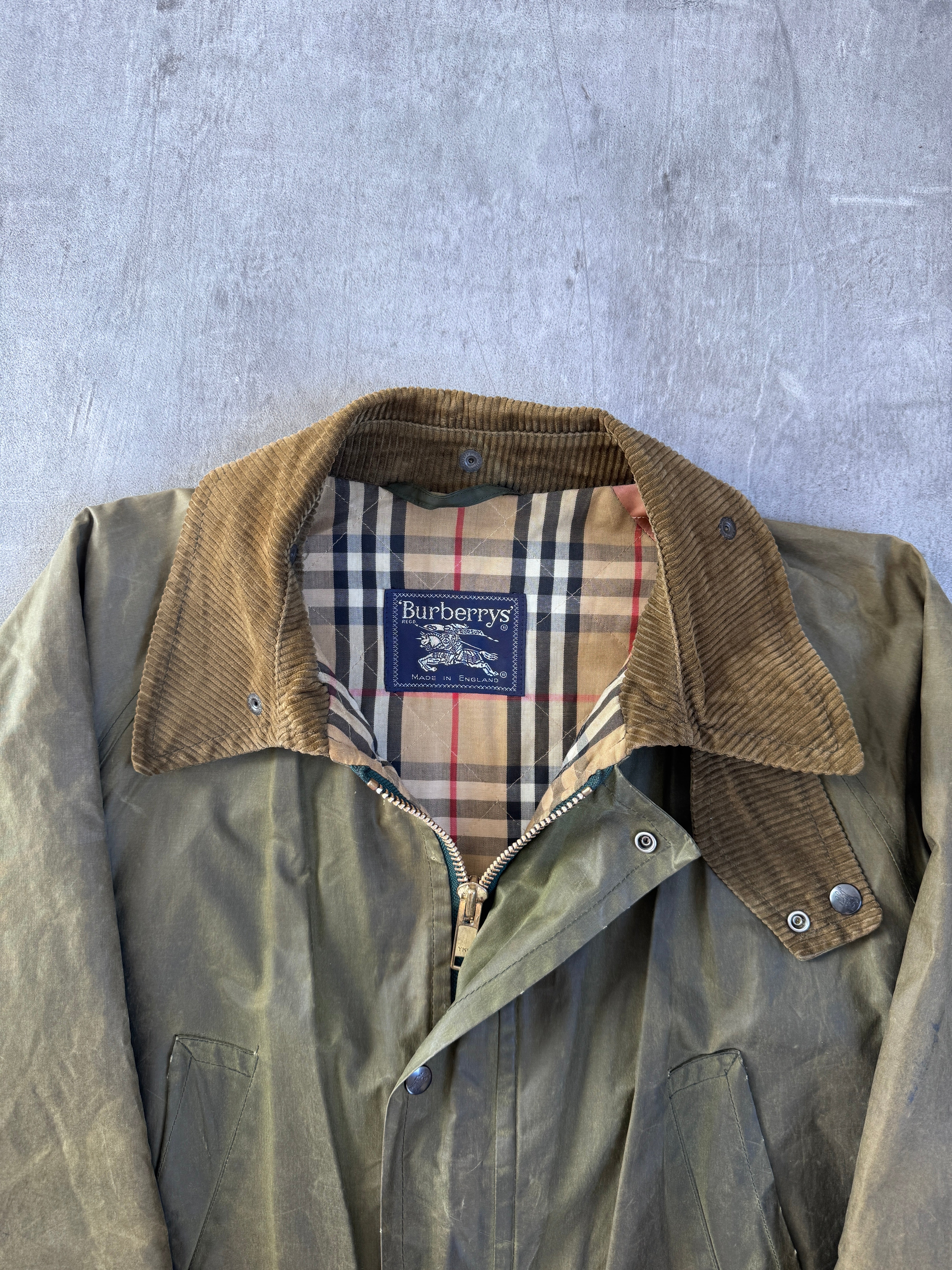 Vintage Burberry | Iconic Coats, Jackets & Shirts at Vintage Threads