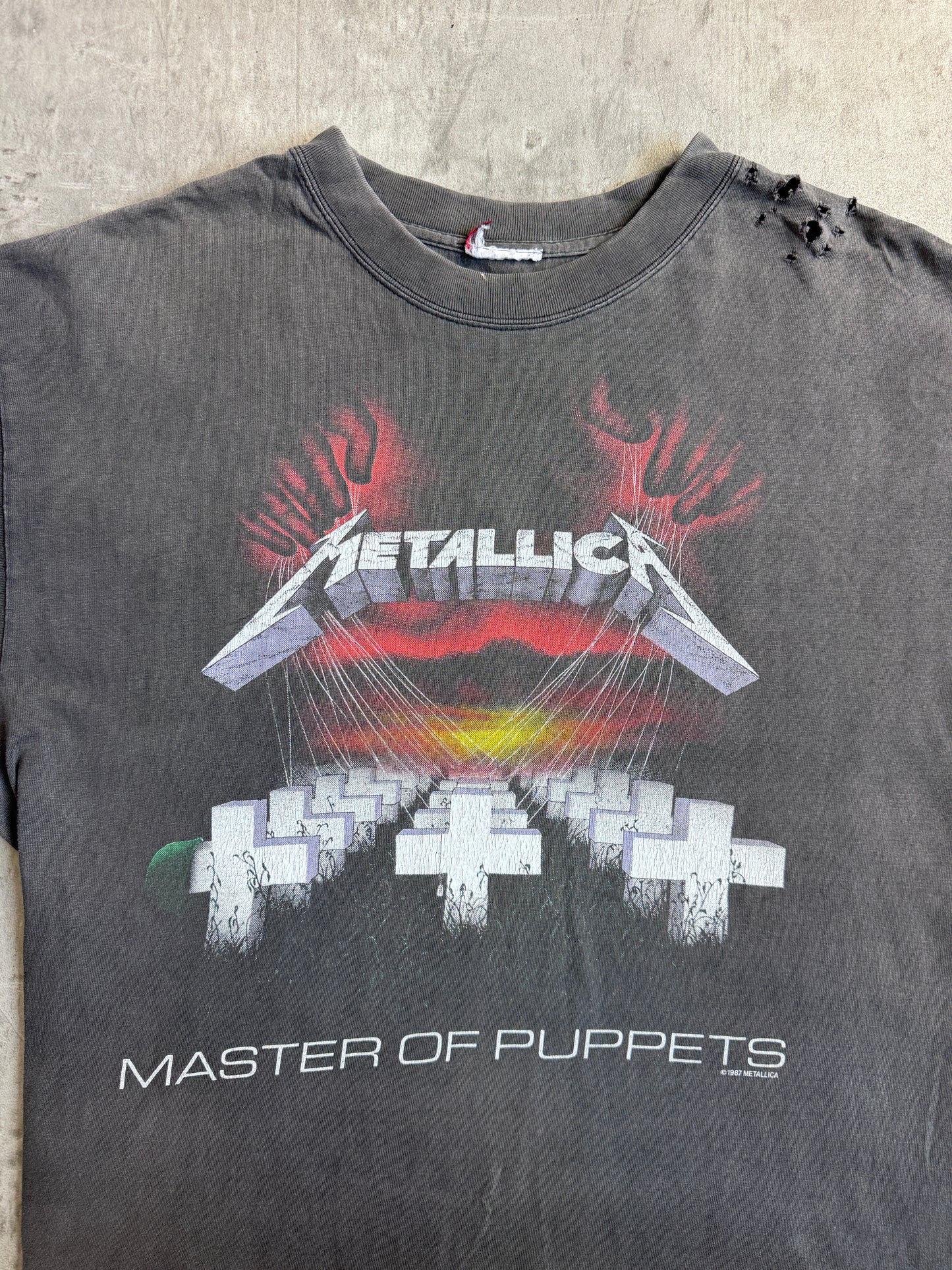 Vintage Metallica 'Master of Puppets' Distressed Graphic Tee