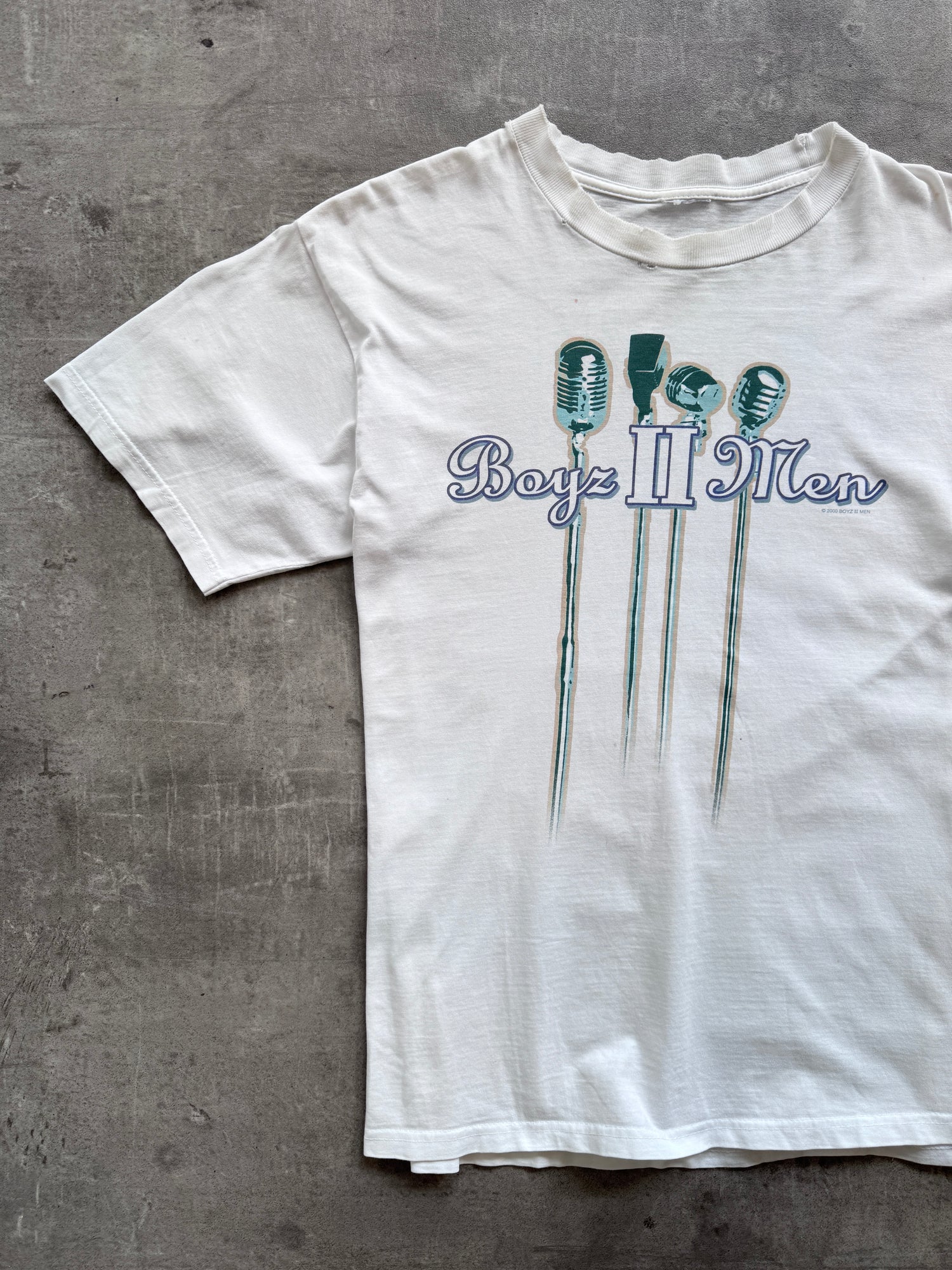 2000 Boyz 2 Men Graphic Tee