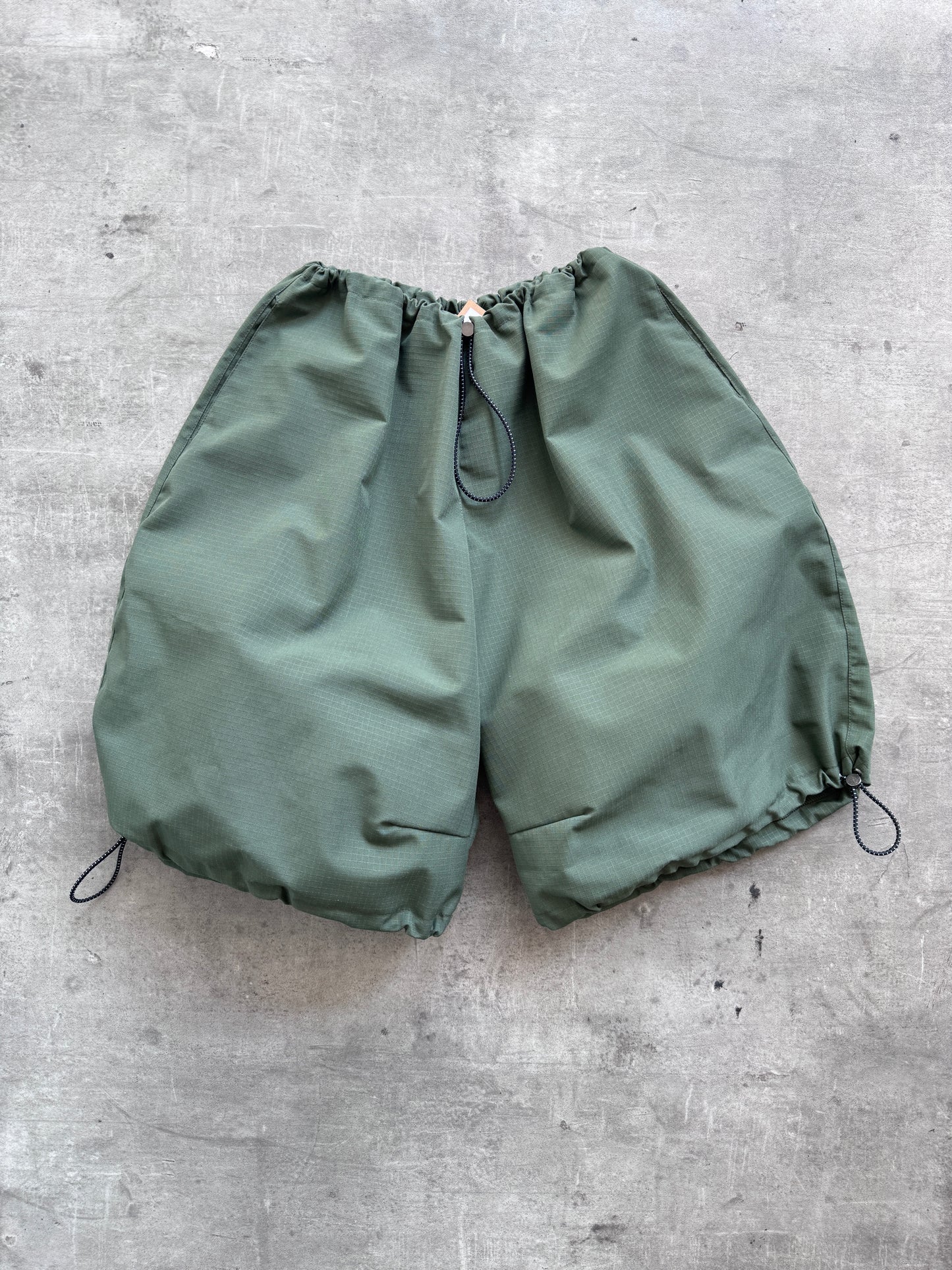 VT Rework : Drawstring Cargo Green Shorts