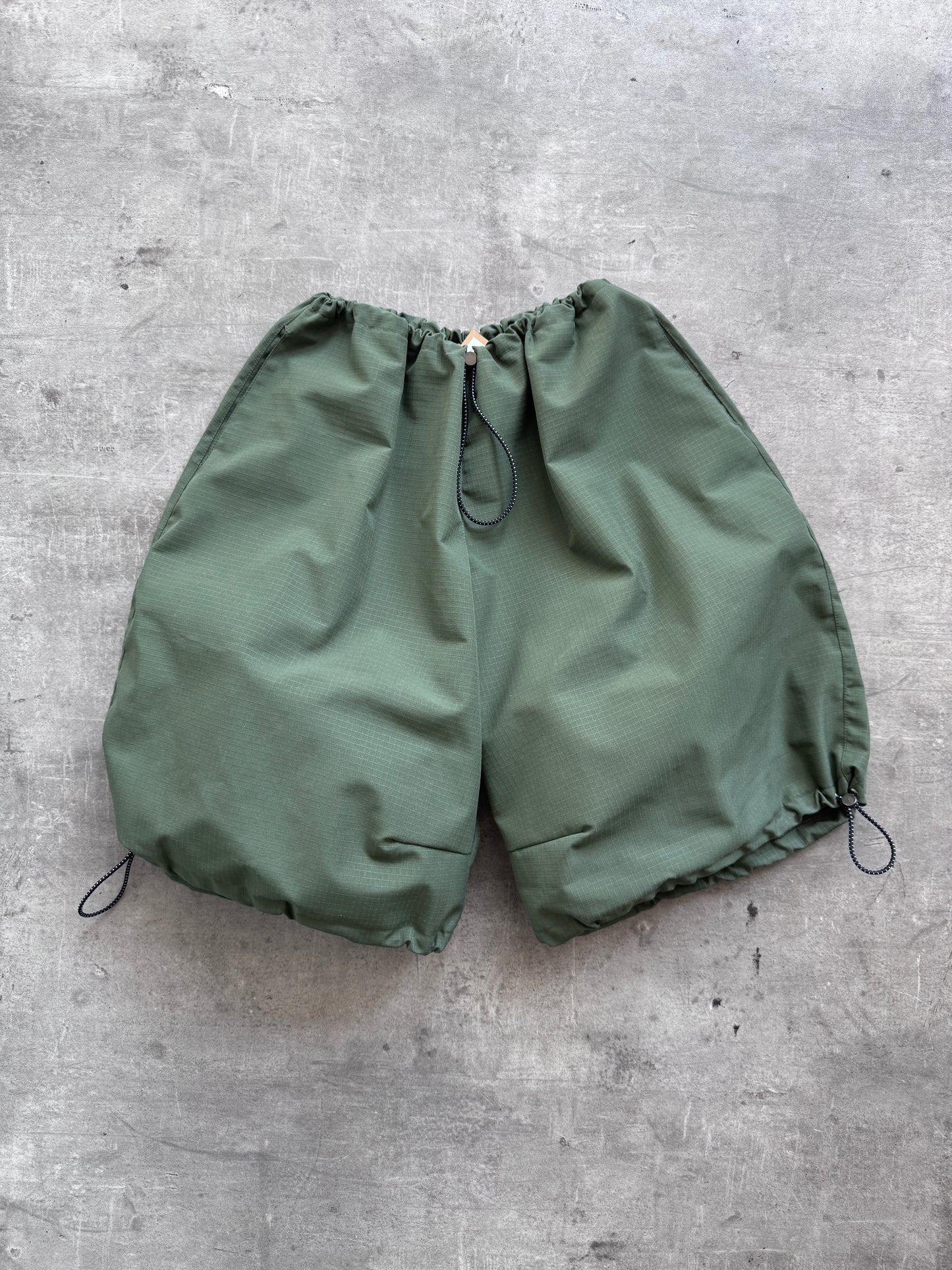 VT Rework : Drawstring Cargo Green Shorts