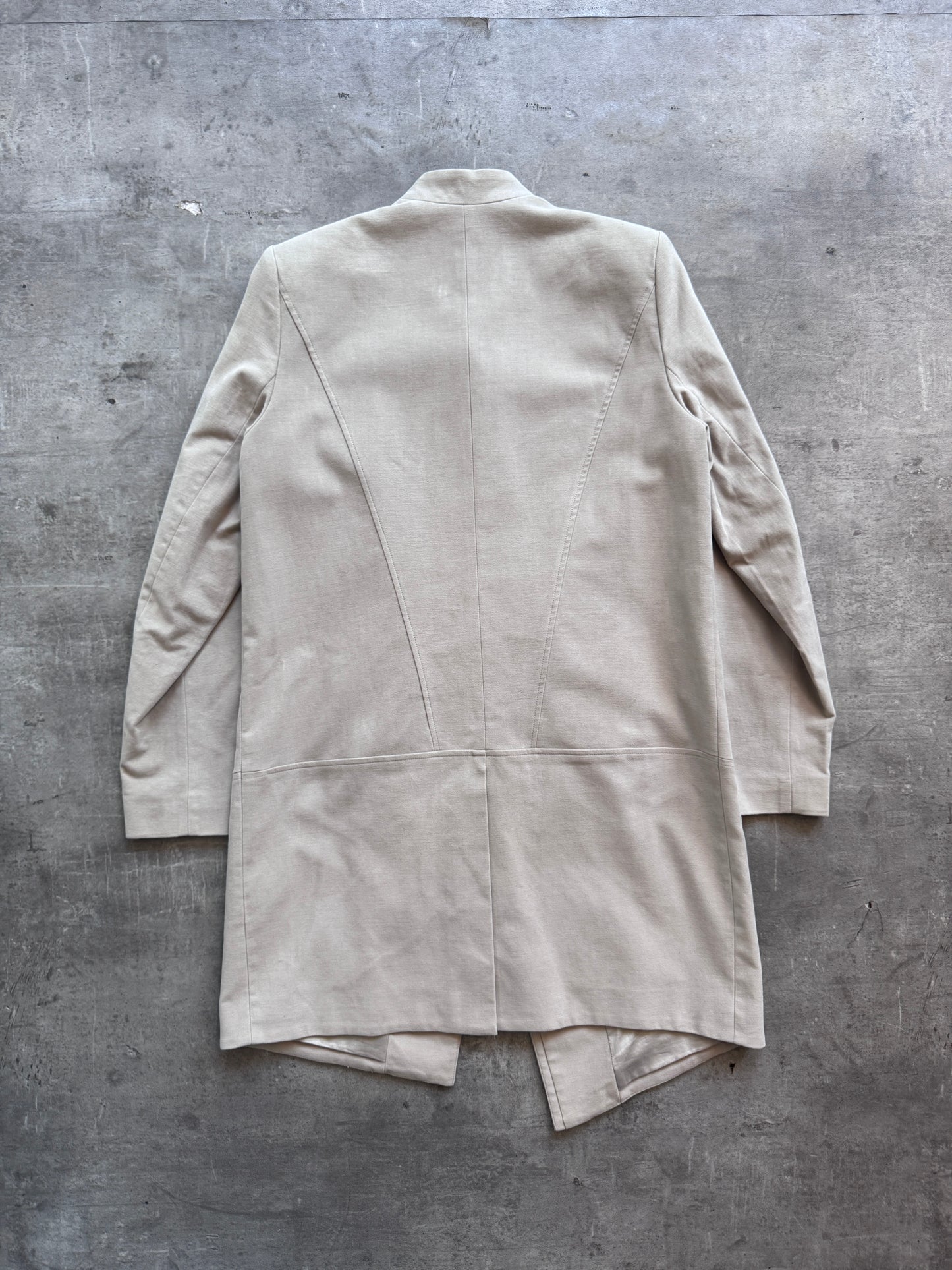 Helmut Lang Curved Zip Up Coat. FA : 276