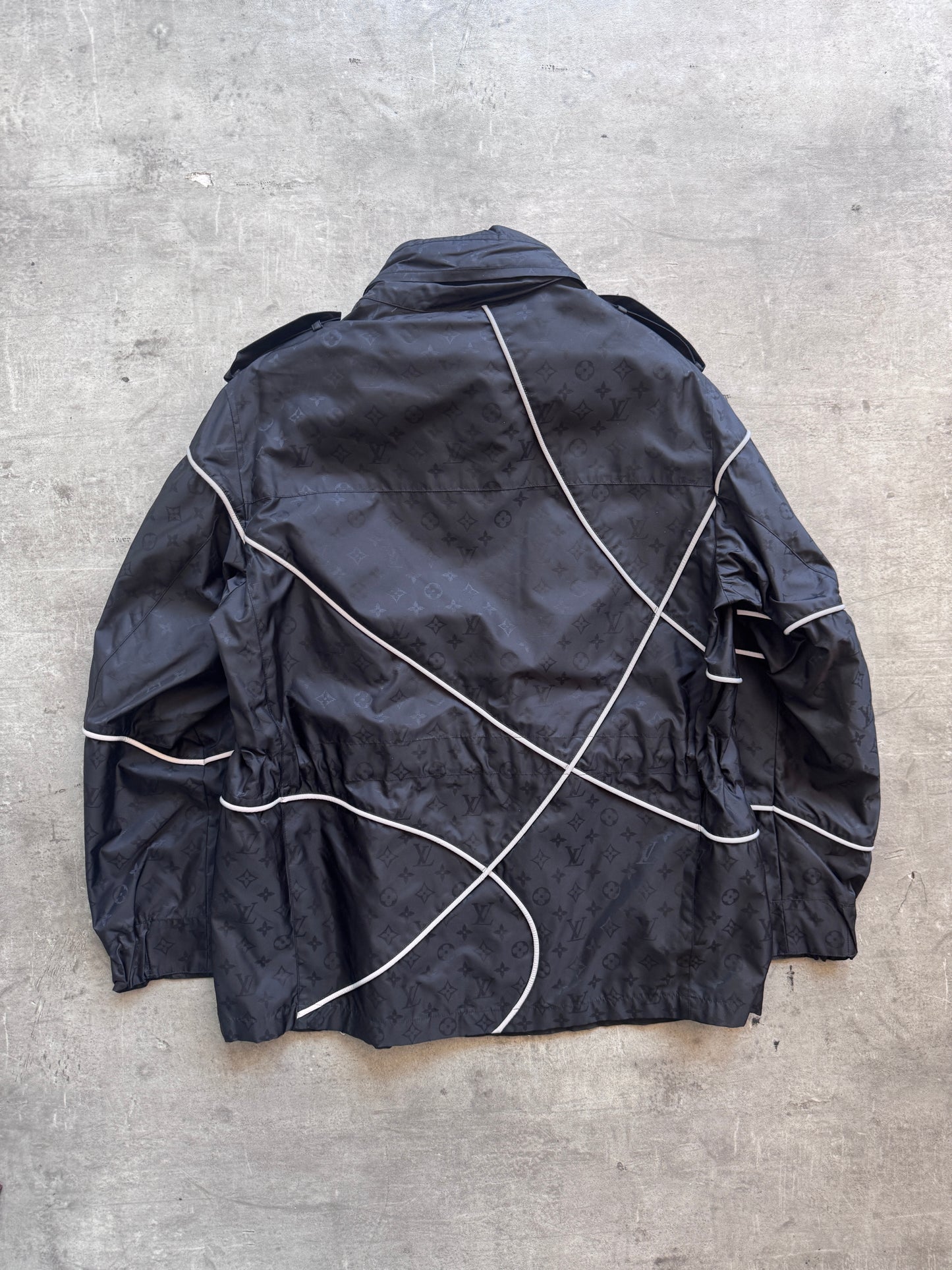 Louis Vuitton x NBA Monogram Parka Jacket. FA : 276
