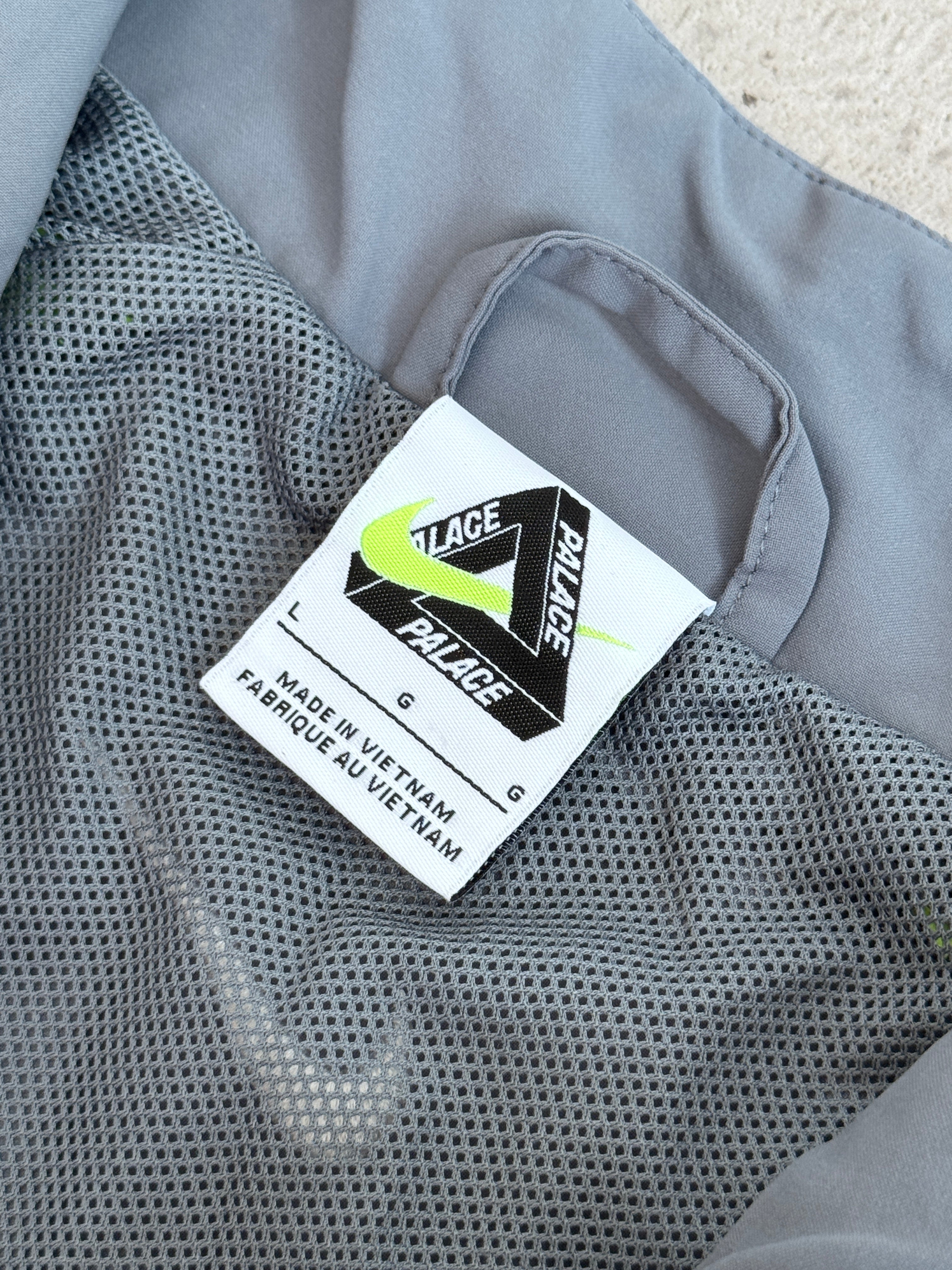 PALACE NIKE TOTAL P90 TRACK JACKET GREY – Vintage