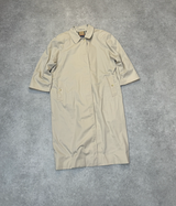 Burberry Classic Cream Trench Coat (Medium). SC.5782